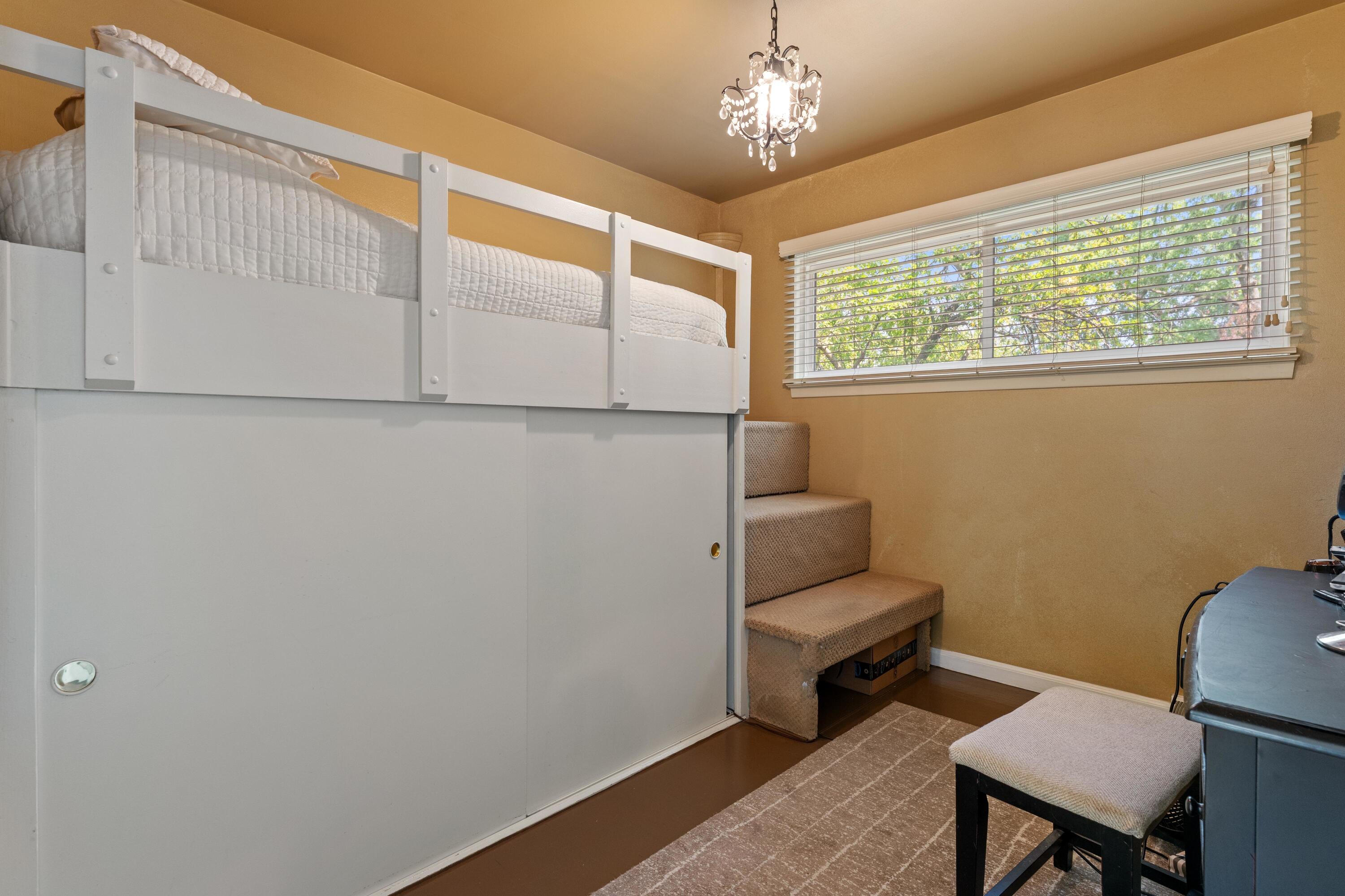 8134 Columbia Avenue, Munster, IN 46321; Image #16