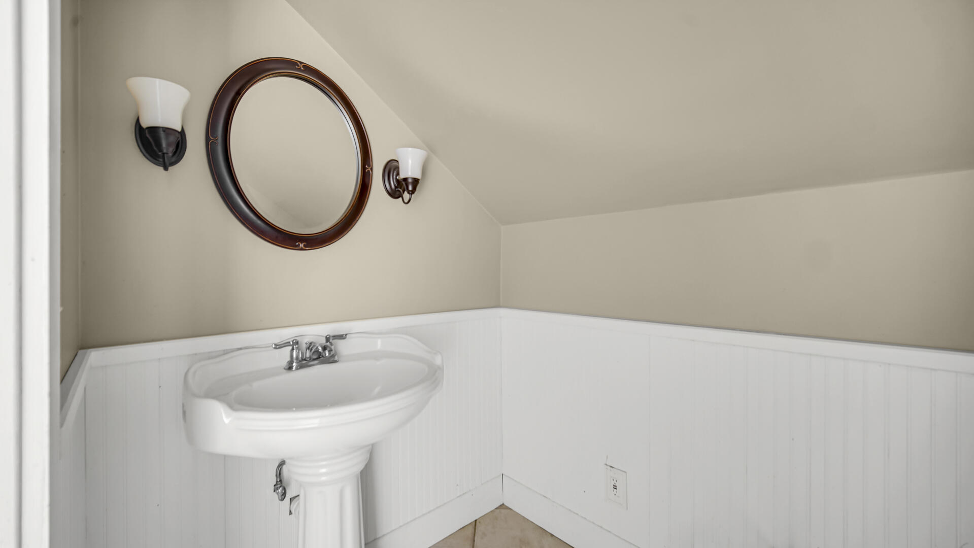 709 E Clark Street, Crown Point, IN 46307; Image #15