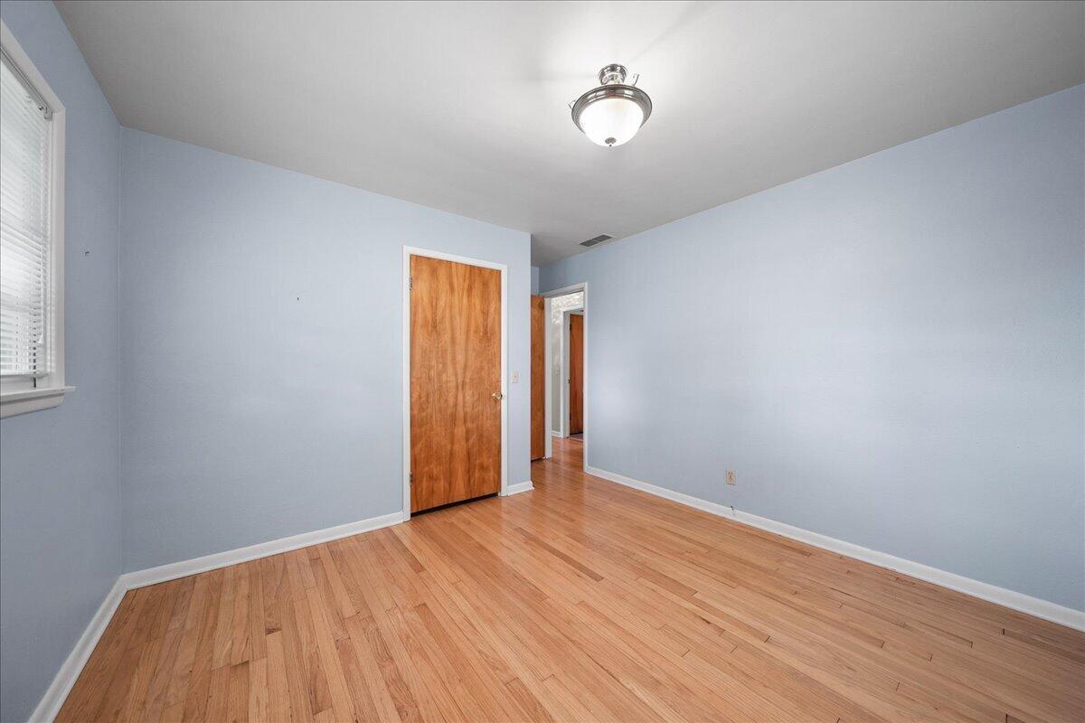 3605 Sunset Drive, Valparaiso, IN 46383; Image #17