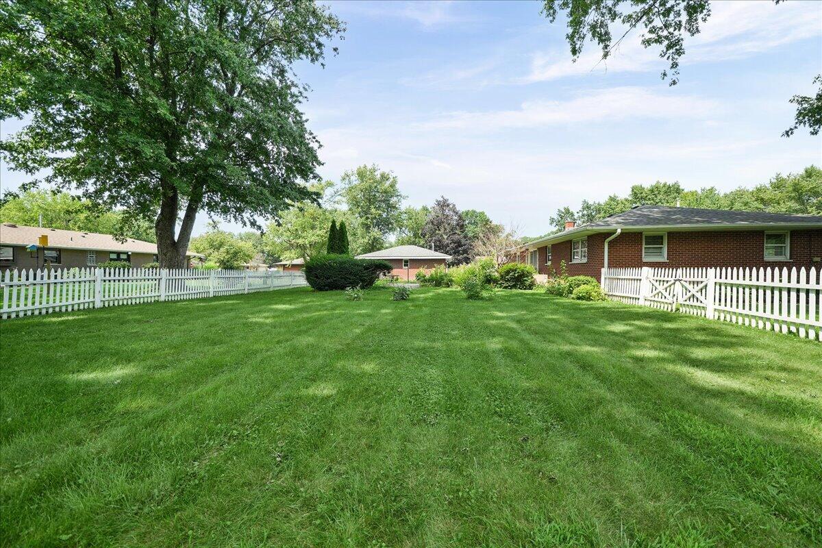 3605 Sunset Drive, Valparaiso, IN 46383; Image #26