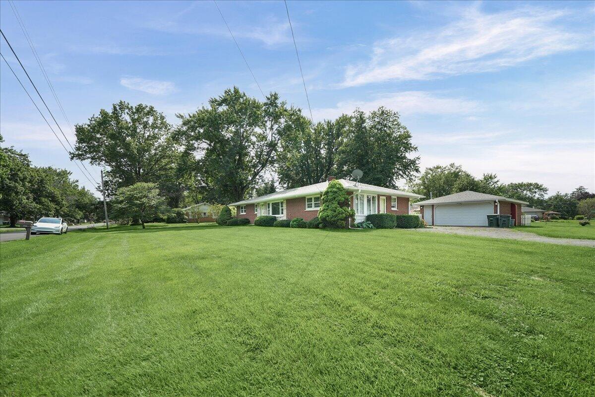 3605 Sunset Drive, Valparaiso, IN 46383; Image #3