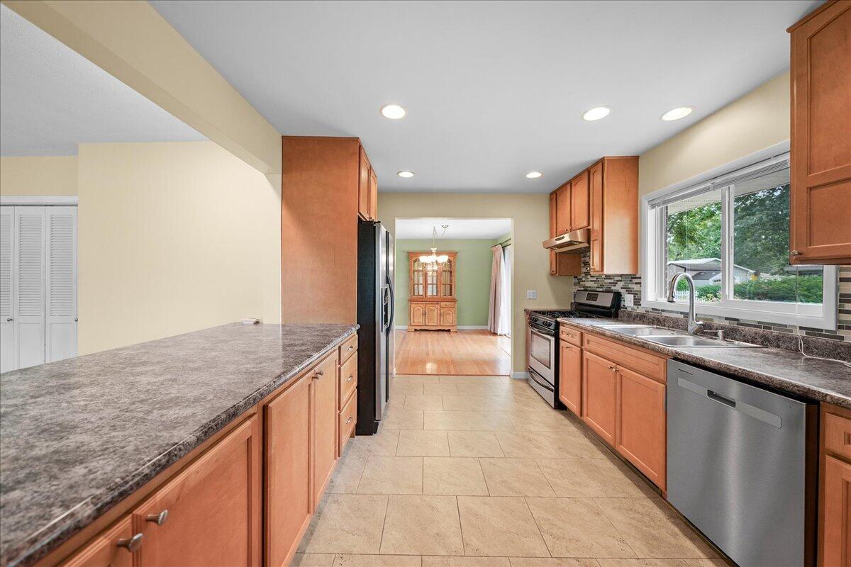 3605 Sunset Drive, Valparaiso, IN 46383; Image #9