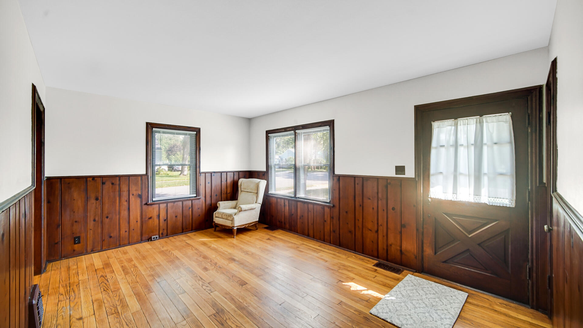 613 Madison Street, Valparaiso, IN 46385; Image #16
