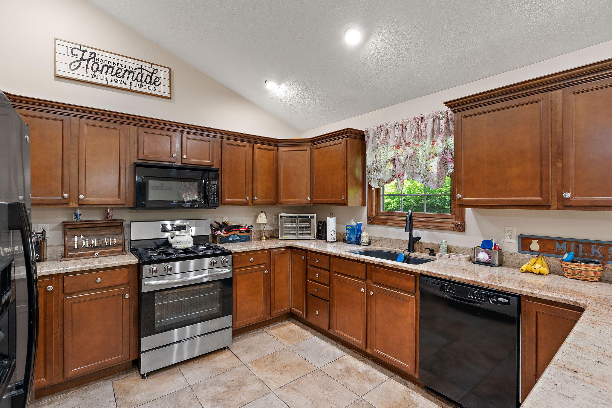 11057 Pleasant Grove Drive, Wheatfield, IN 46392; Image #15