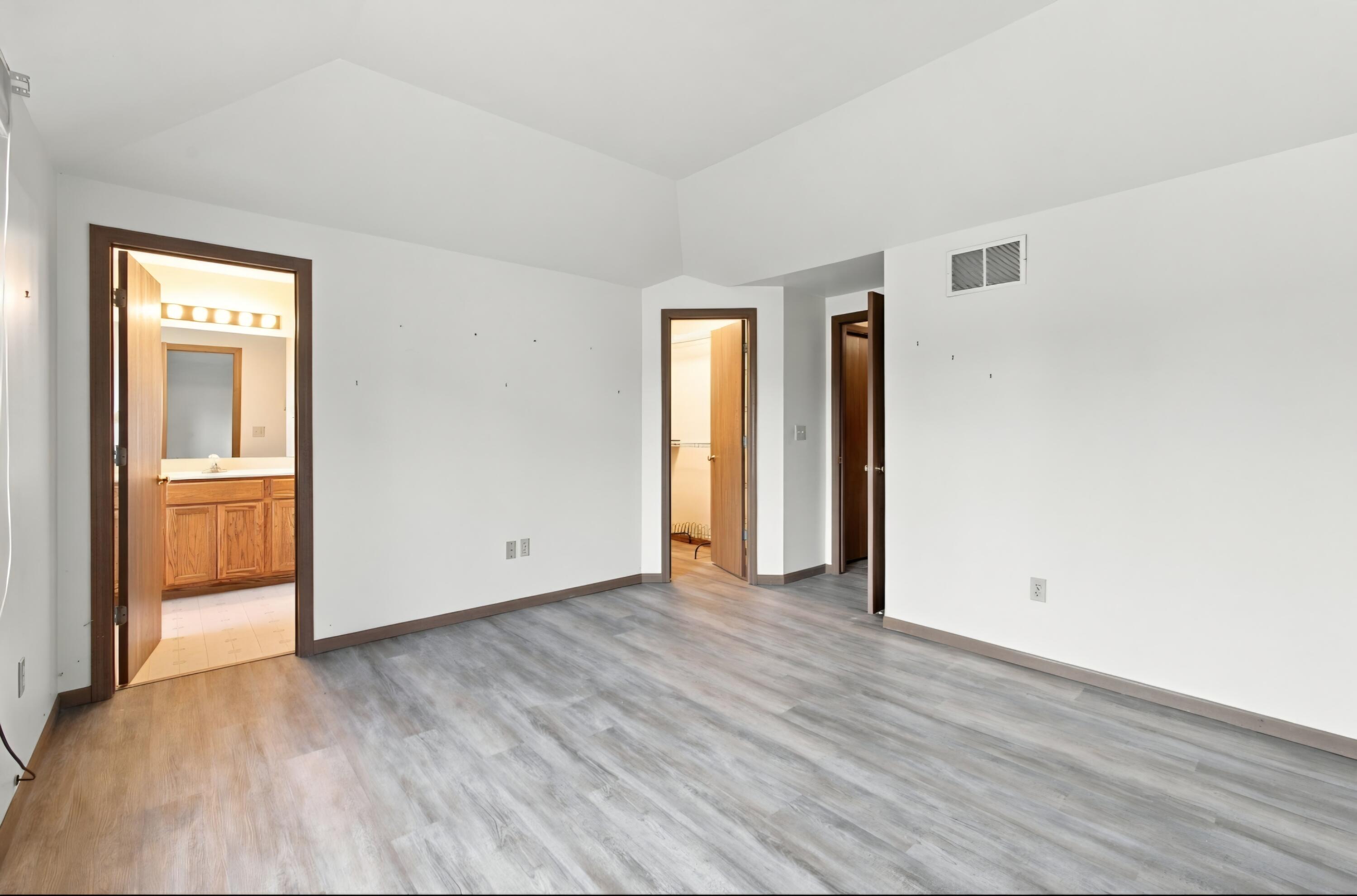 9443 Van Buren Street, Crown Point, IN 46307; Image #15