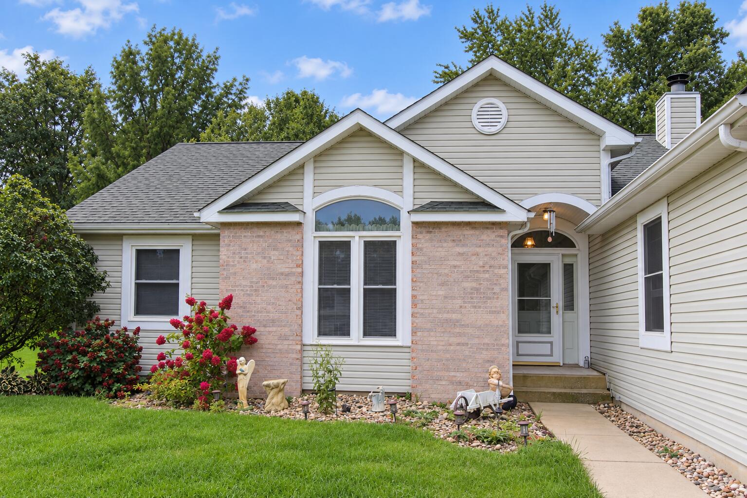 3216 W Greenbriar Lane, La Porte, IN 46350; Image #2