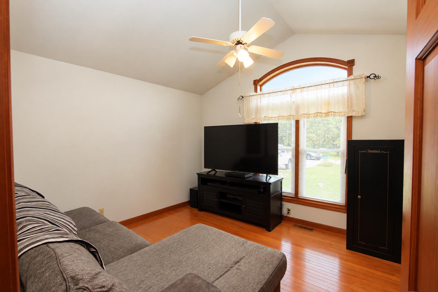3216 W Greenbriar Lane, La Porte, IN 46350; Image #22