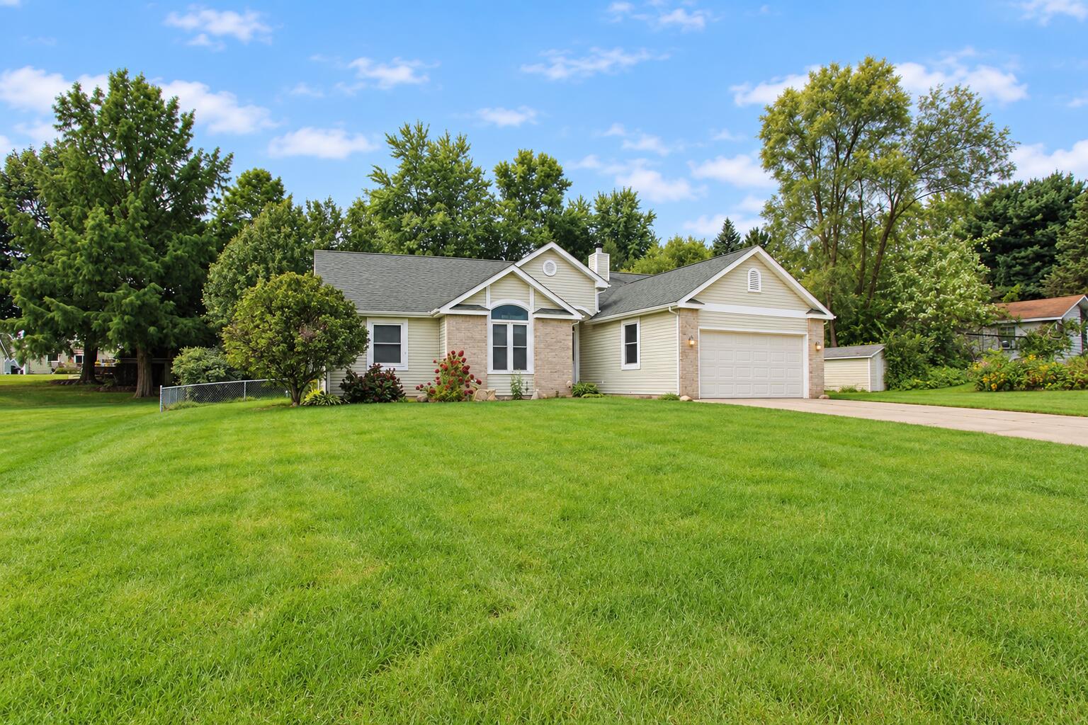 3216 W Greenbriar Lane, La Porte, IN 46350; Image #3