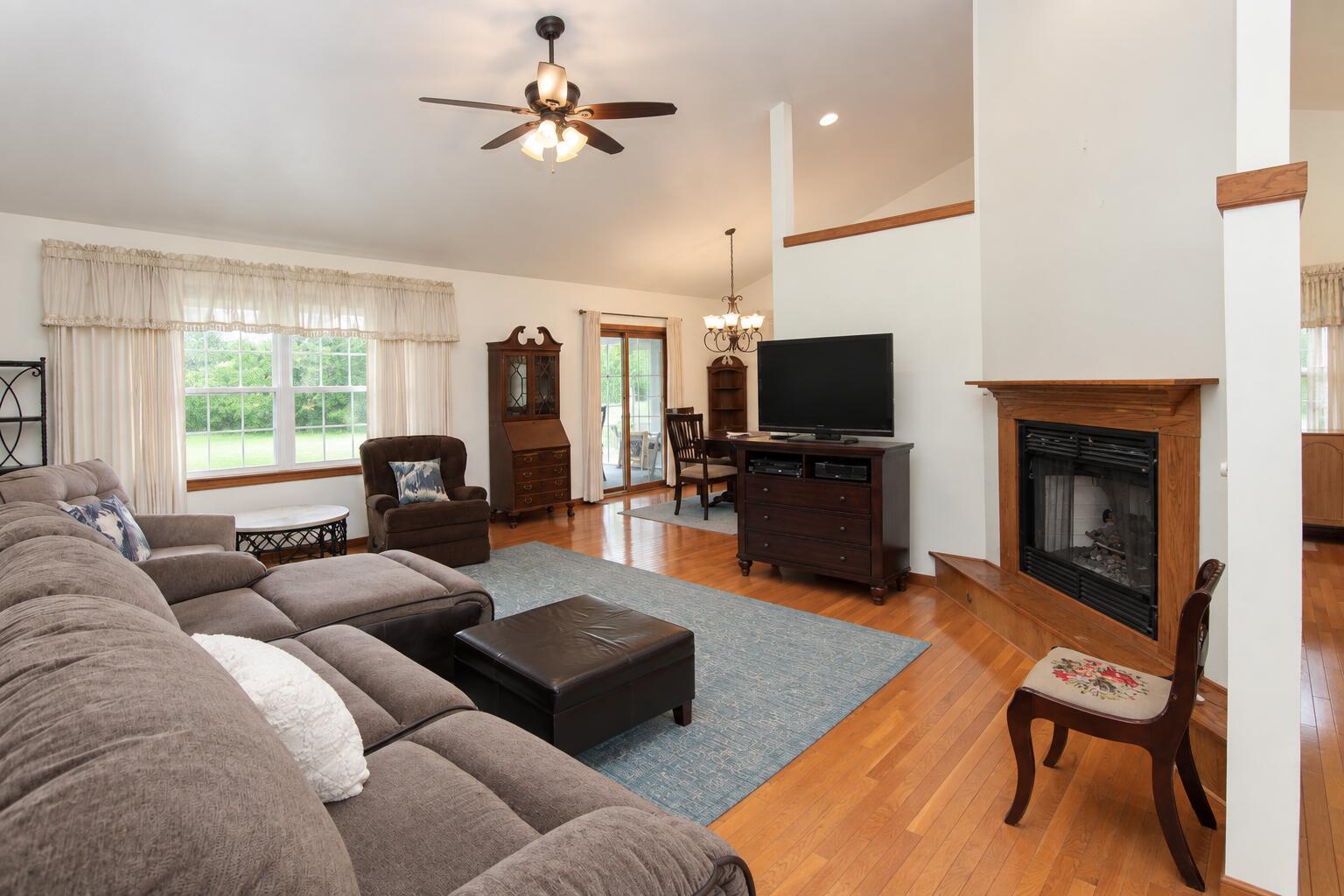 3216 W Greenbriar Lane, La Porte, IN 46350; Image #5