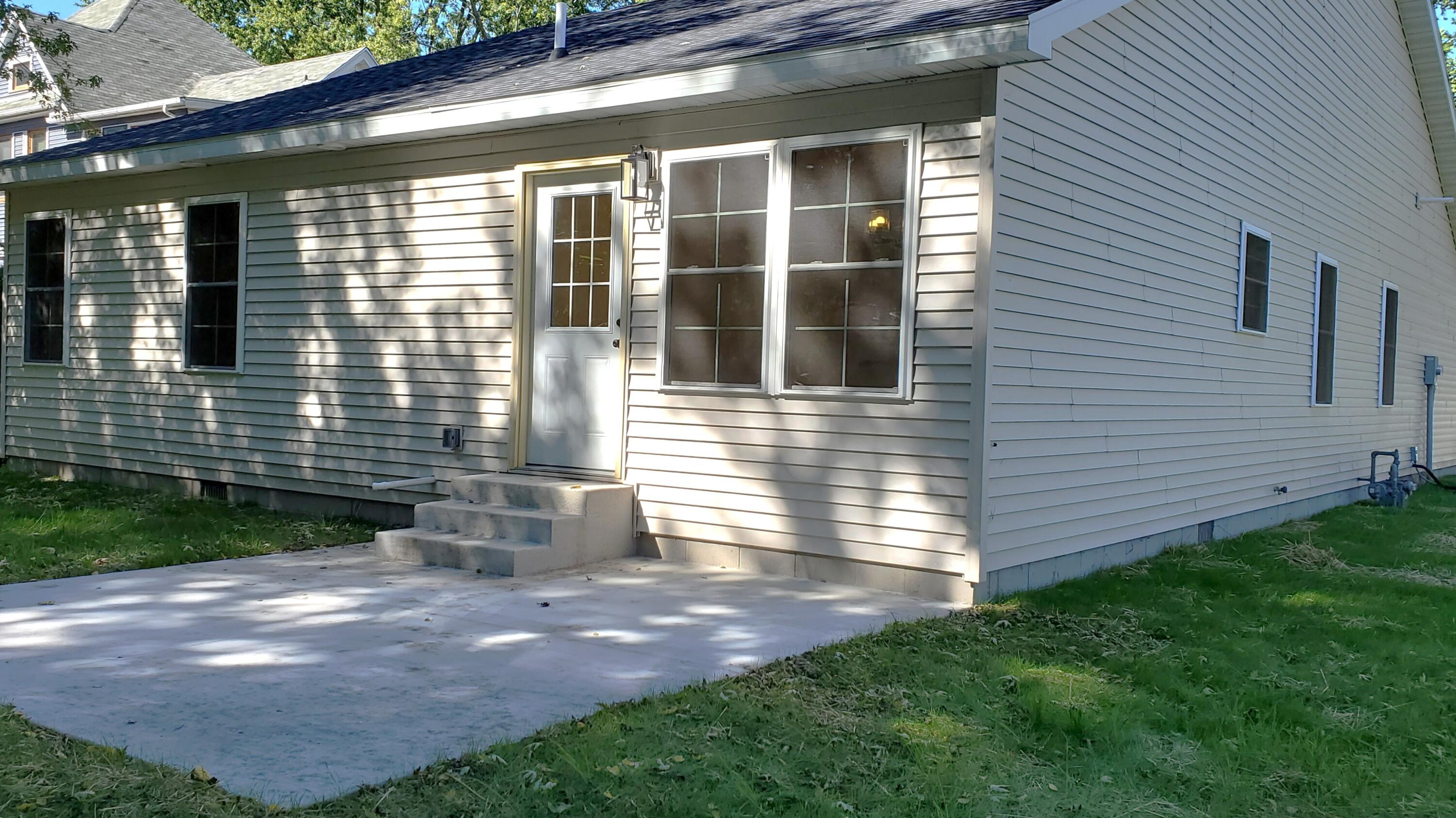 303 E Washington Street, Kentland, IN 47951; Image #18