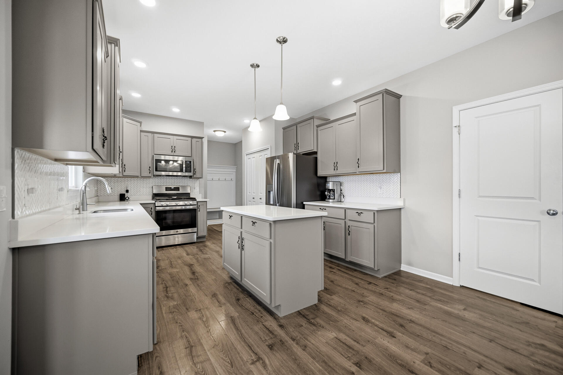 11103 Isles Avenue, Dyer, IN 46311; Image #5