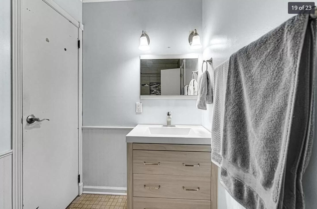 2207 Fernhill Drive, Valparaiso, IN 46385; Image #3