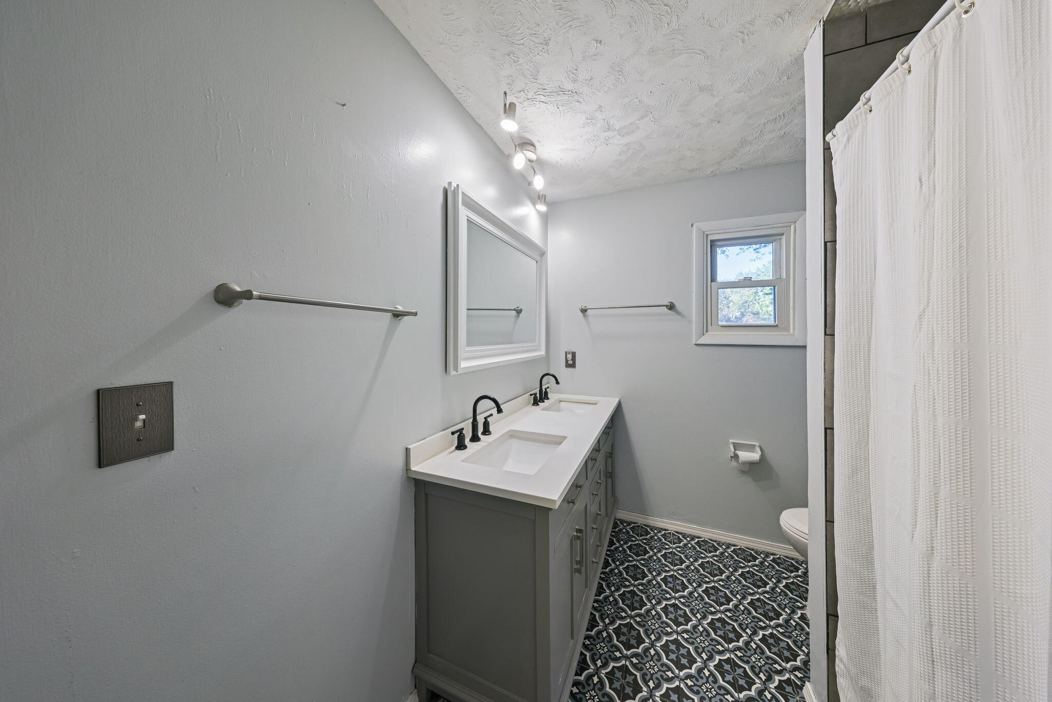 3869 Kingsway Drive, Crown Point, IN 46307; Image #15