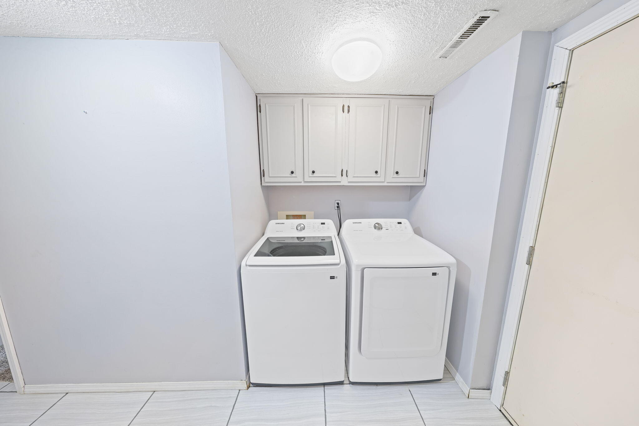 3869 Kingsway Drive, Crown Point, IN 46307; Image #24