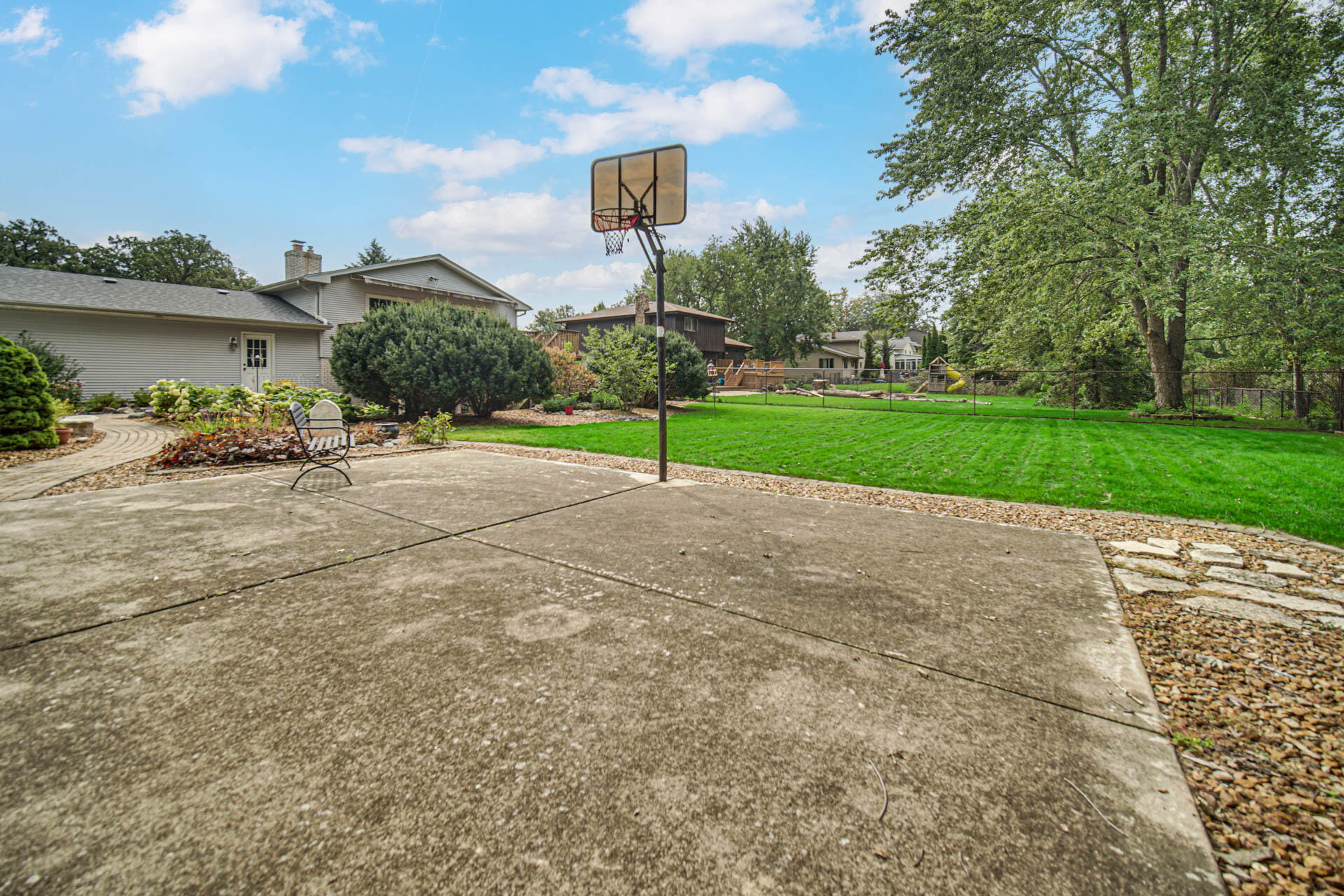 9776 W Oakridge Drive, St. John, IN 46373; Image #28