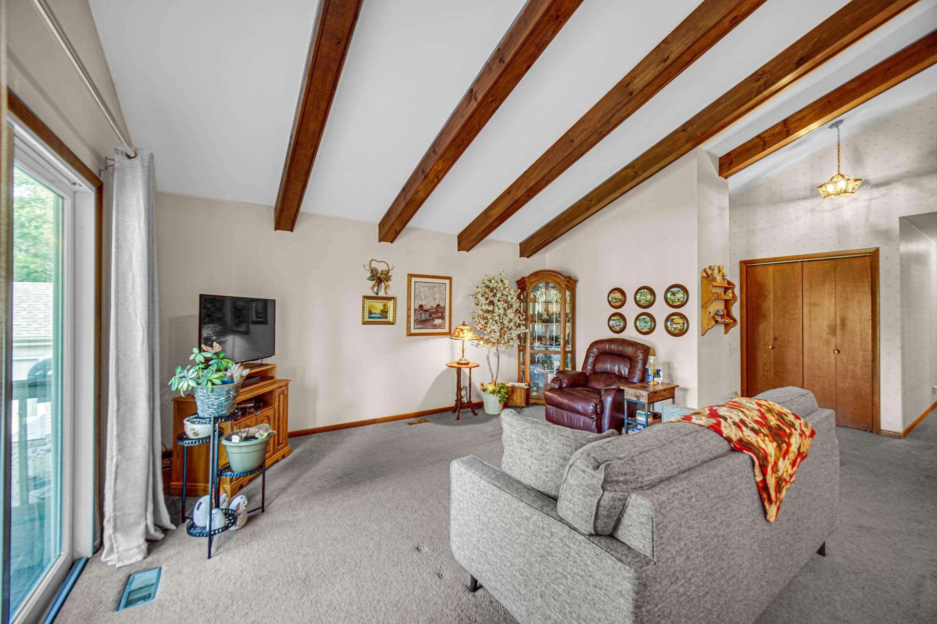9776 W Oakridge Drive, St. John, IN 46373; Image #6