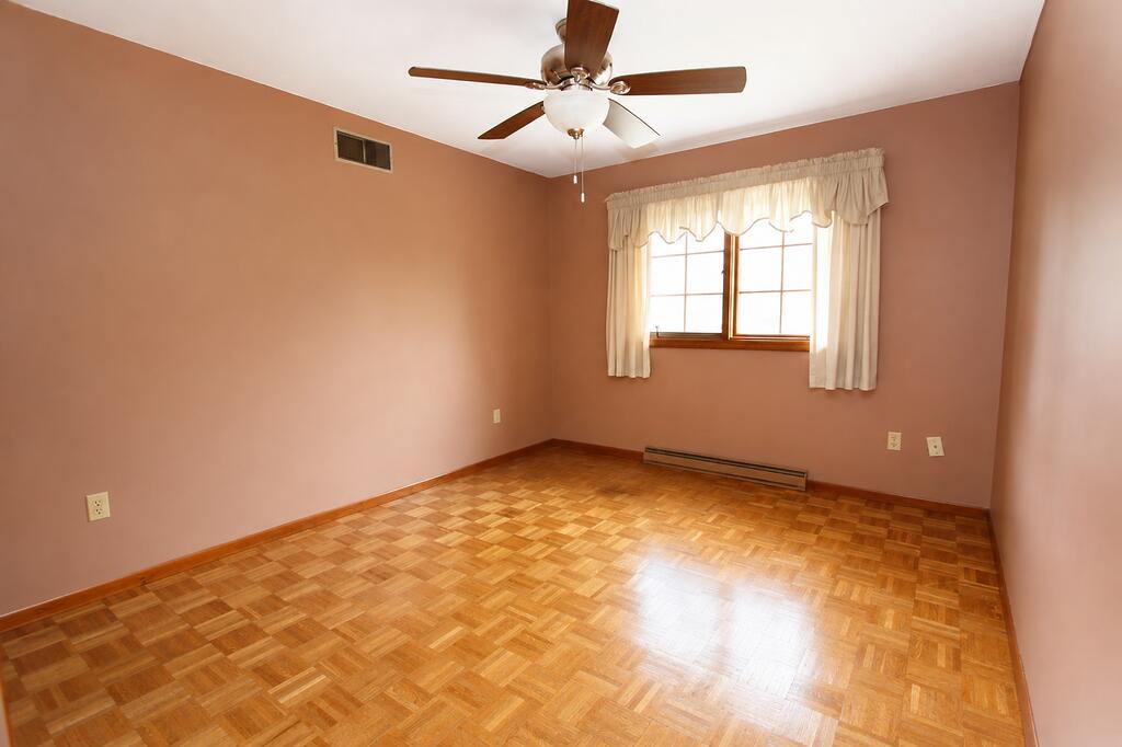 1004 W 18th Street, La Porte, IN 46350; Image #17