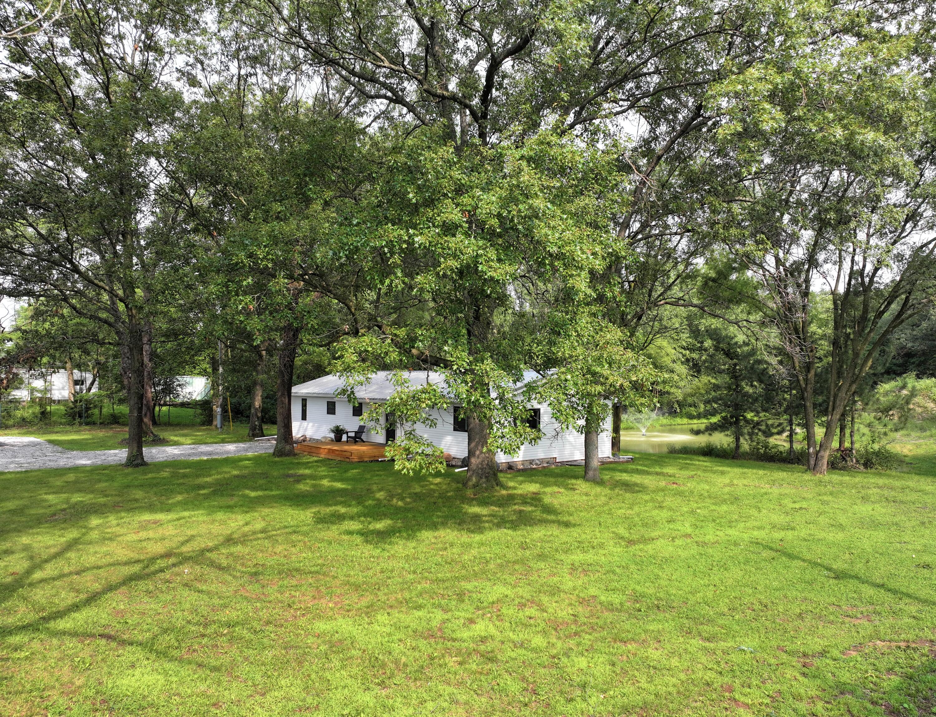 13054 W 300 N, Medaryville, IN 47957; Image #2