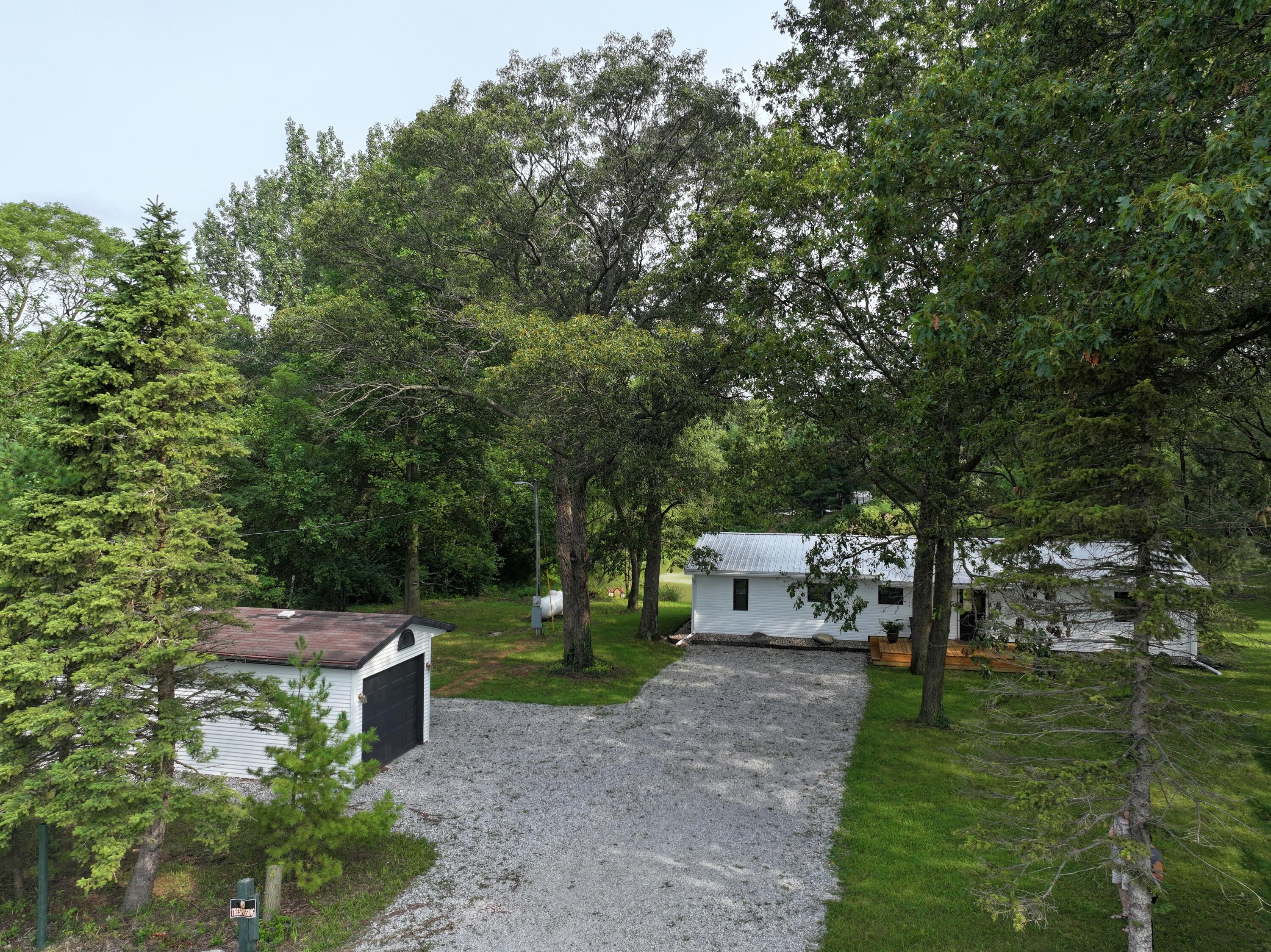 13054 W 300 N, Medaryville, IN 47957; Image #30