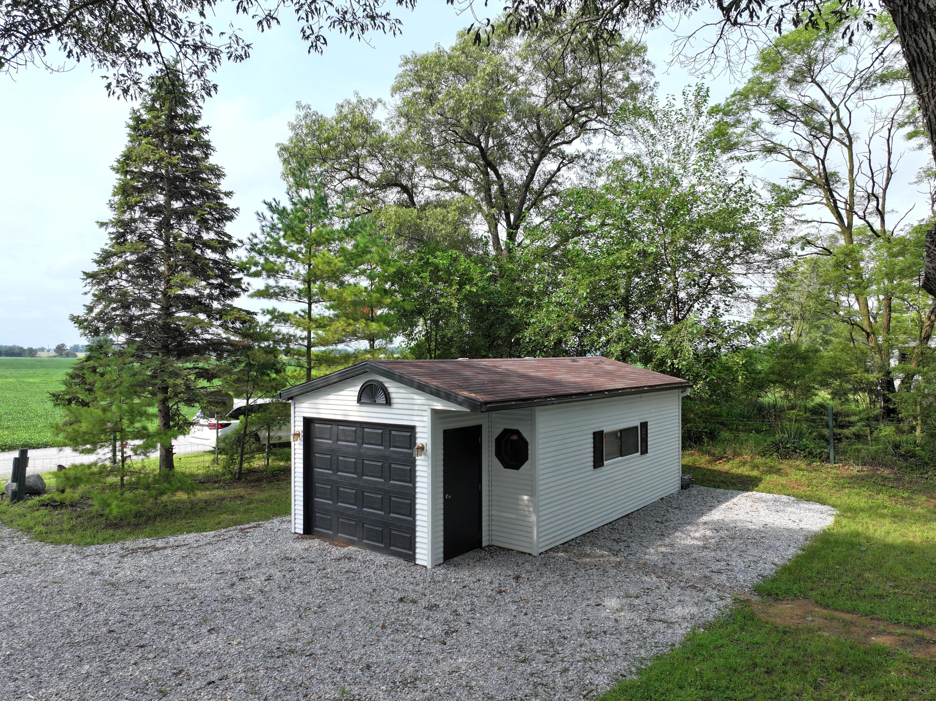 13054 W 300 N, Medaryville, IN 47957; Image #31
