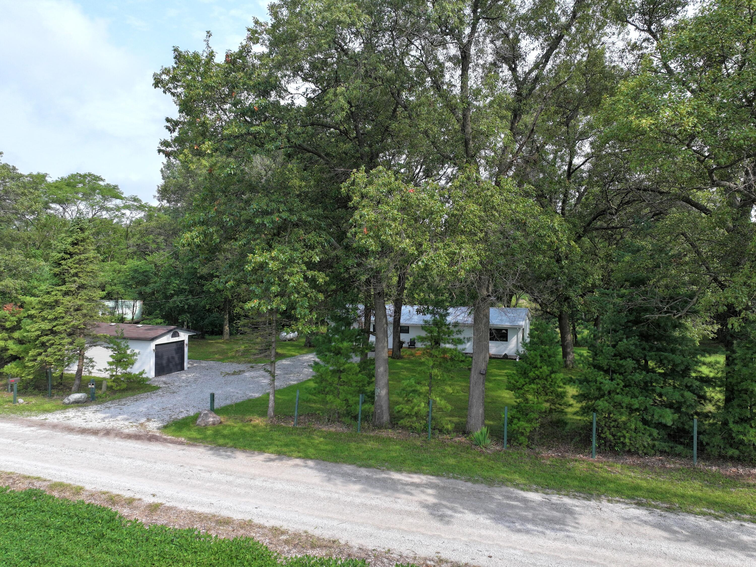 13054 W 300 N, Medaryville, IN 47957; Image #39