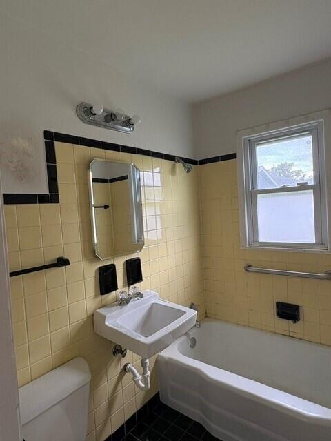 3600 Saint Joseph Place, Hobart, IN 46342; Image #7