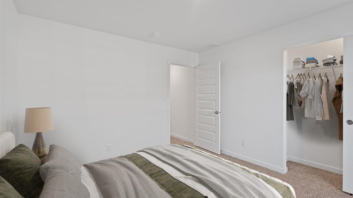 75 Maximillian Drive, Hobart, IN 46342; Image #5
