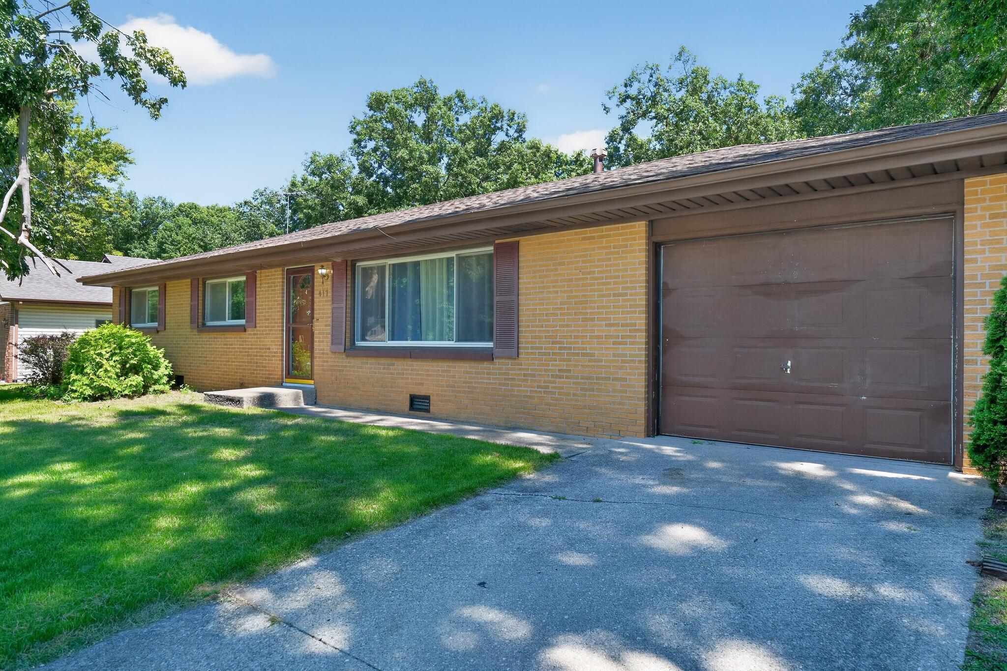 417 Cedar Street NW, DeMotte, IN 46310; Image #2
