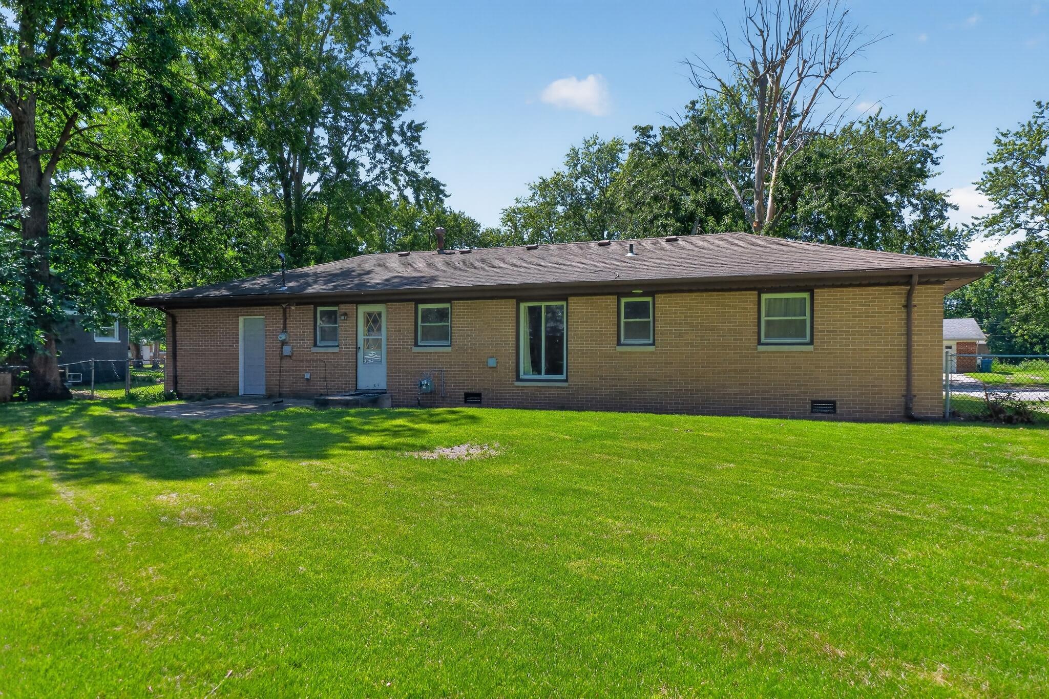 417 Cedar Street NW, DeMotte, IN 46310; Image #3
