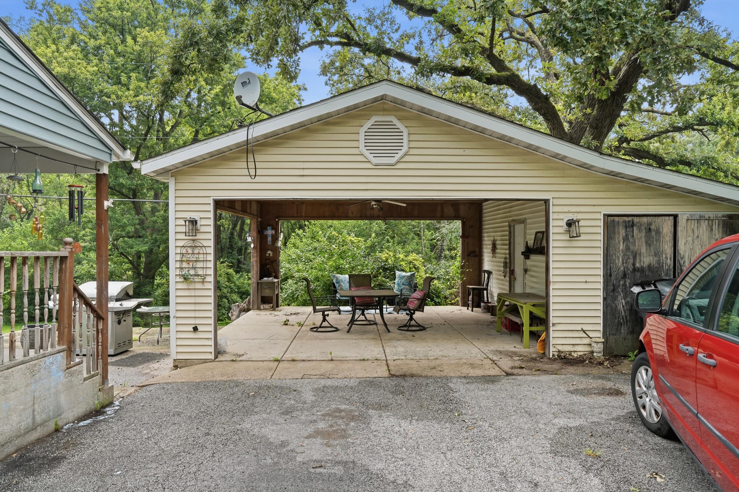 3328 E 73rd Avenue, Merrillville, IN 46410; Image #2