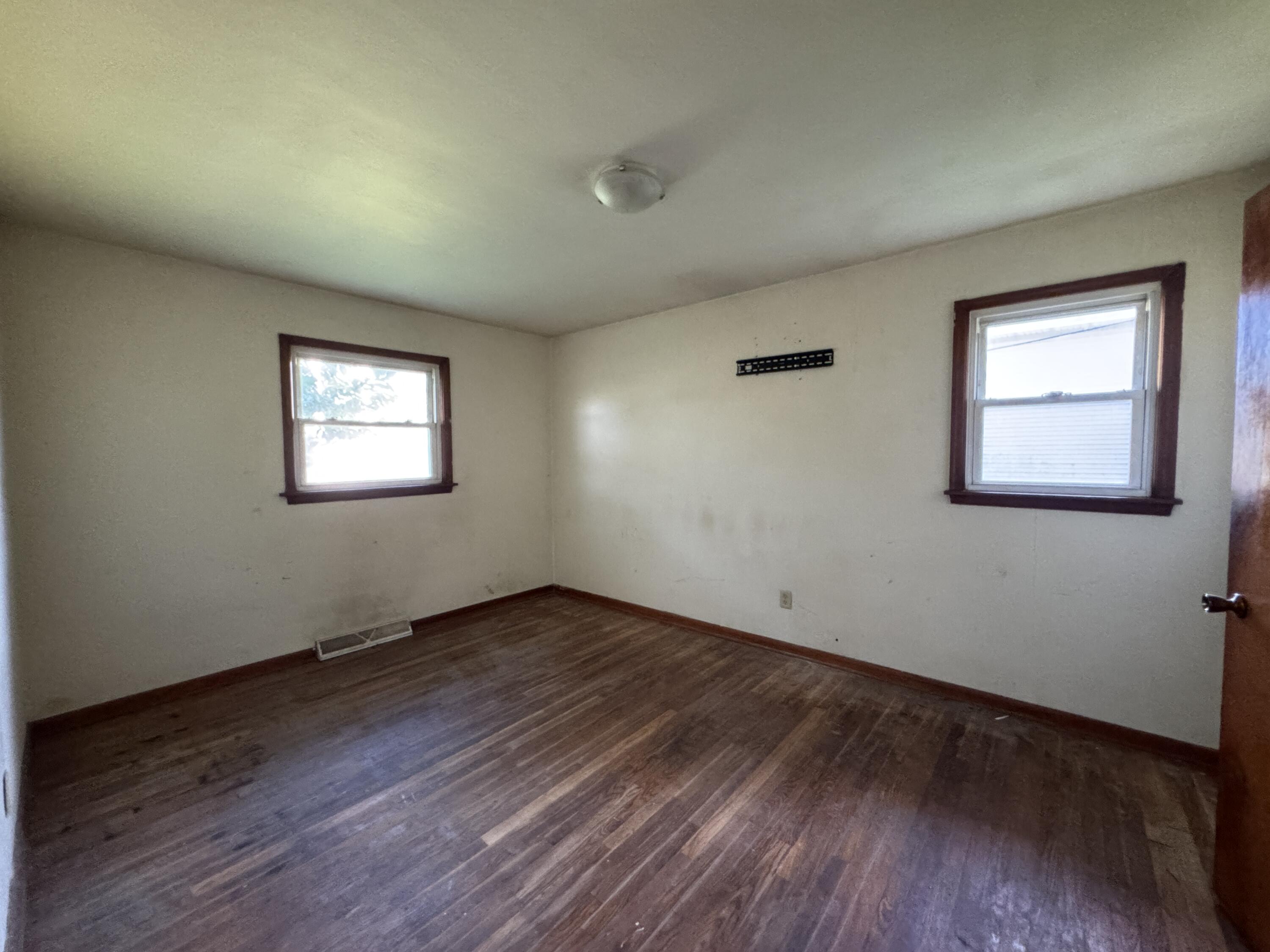 3028 Oakwood Street, Portage, IN 46368; Image #12
