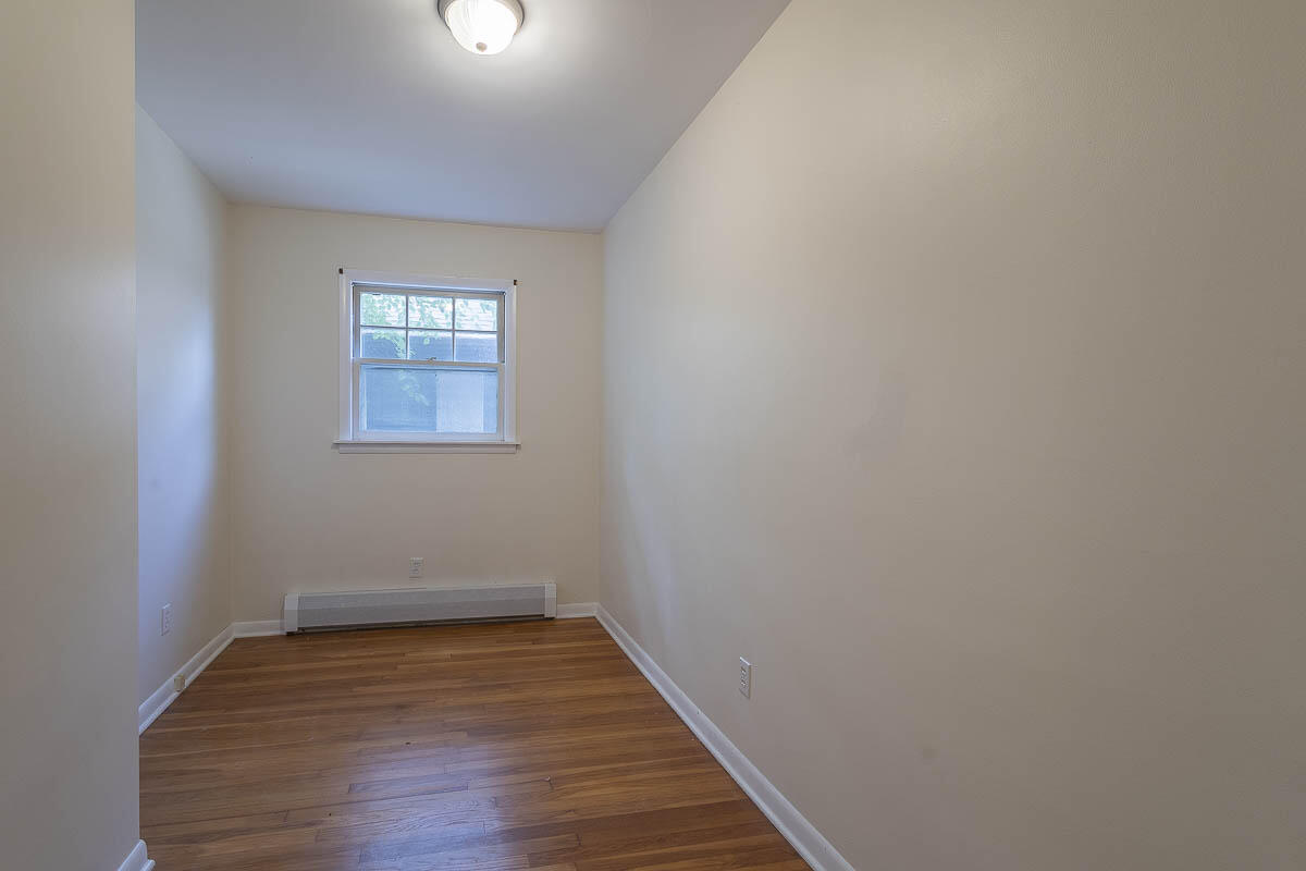486 Park Avenue, Valparaiso, IN 46385; Image #18