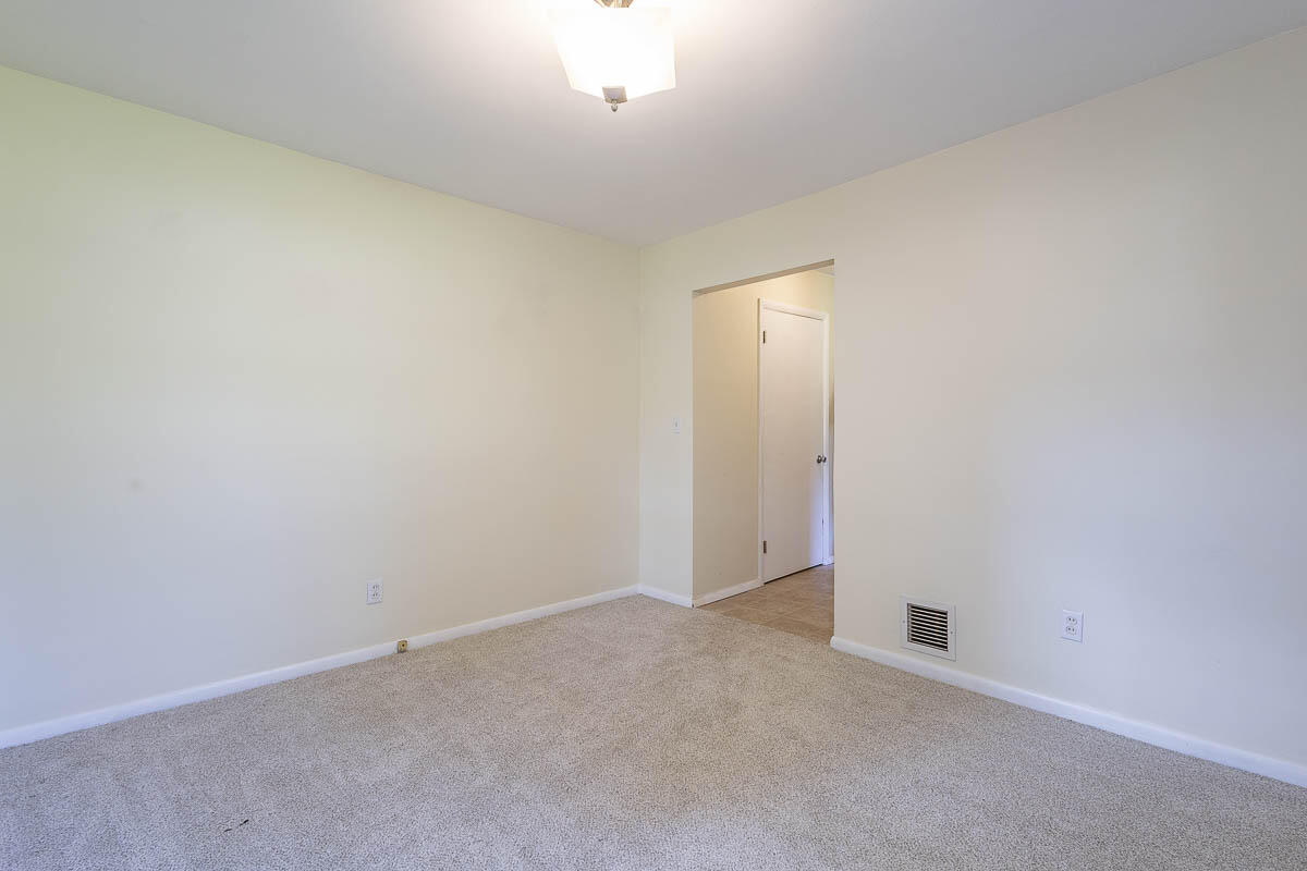 486 Park Avenue, Valparaiso, IN 46385; Image #27
