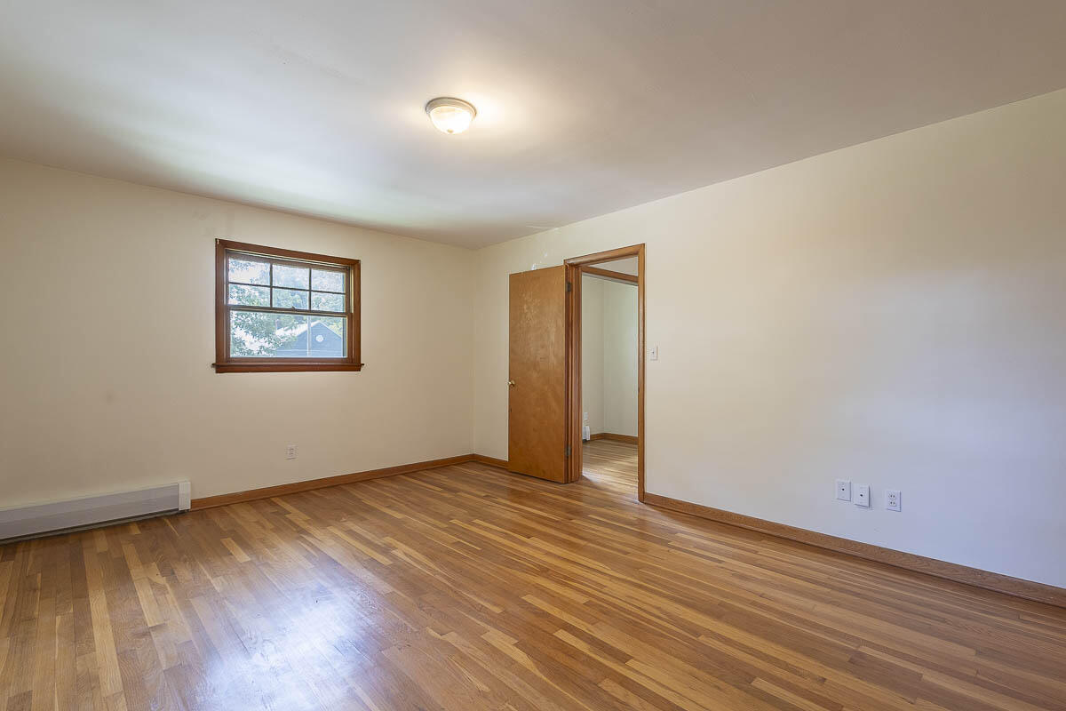 486 Park Avenue, Valparaiso, IN 46385; Image #32
