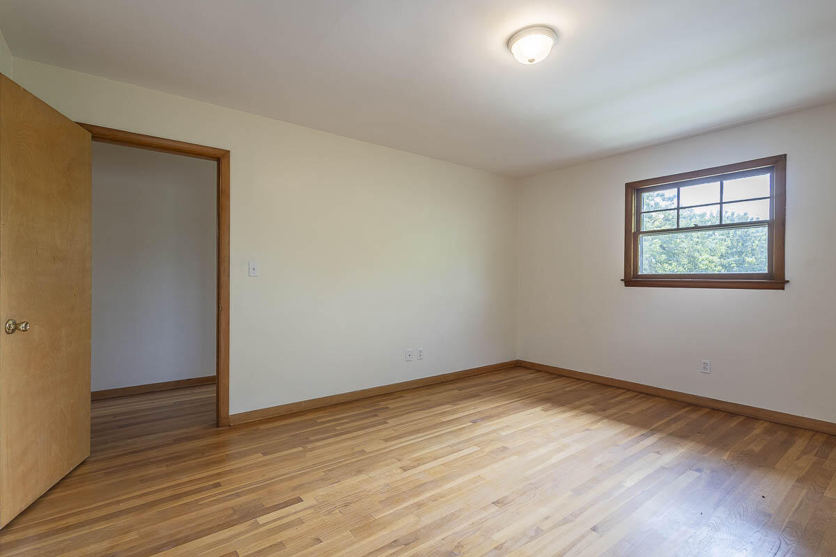486 Park Avenue, Valparaiso, IN 46385; Image #41