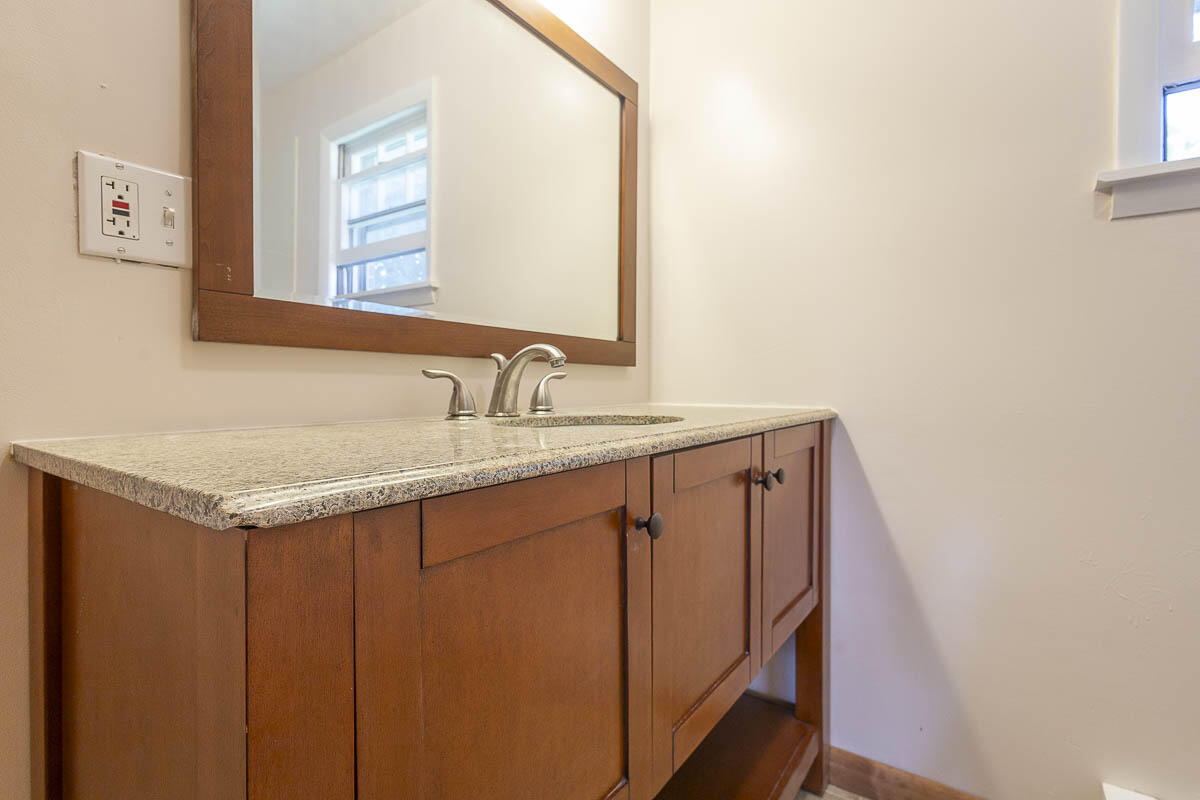 486 Park Avenue, Valparaiso, IN 46385; Image #52