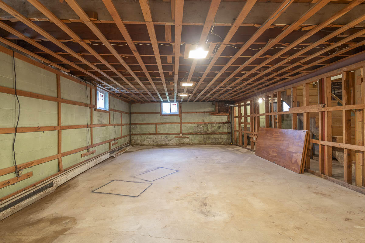 486 Park Avenue, Valparaiso, IN 46385; Image #57
