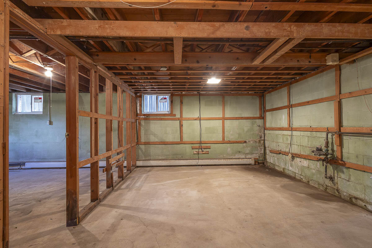 486 Park Avenue, Valparaiso, IN 46385; Image #58