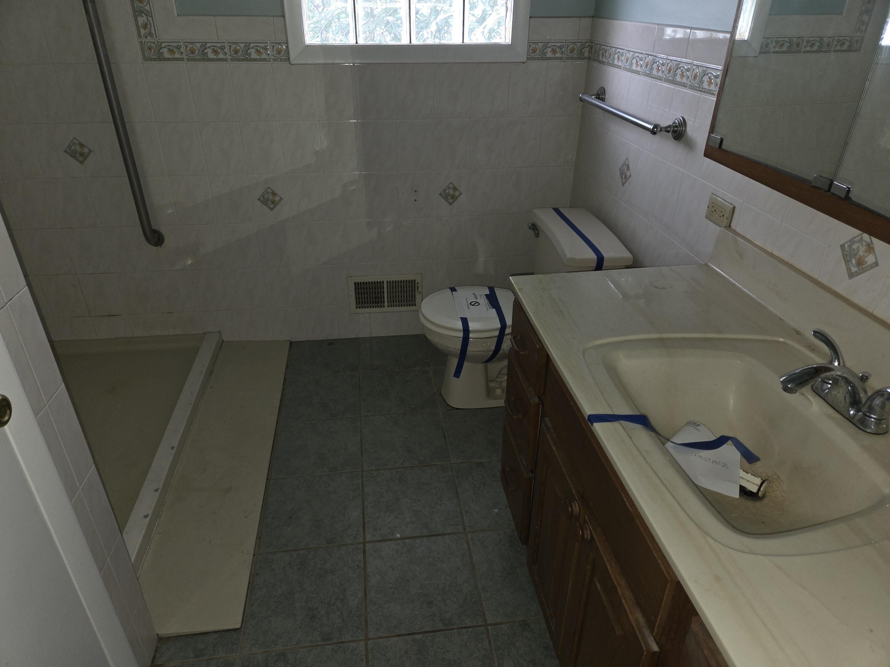 2541 Lincoln Street, Highland, IN 46322; Image #10
