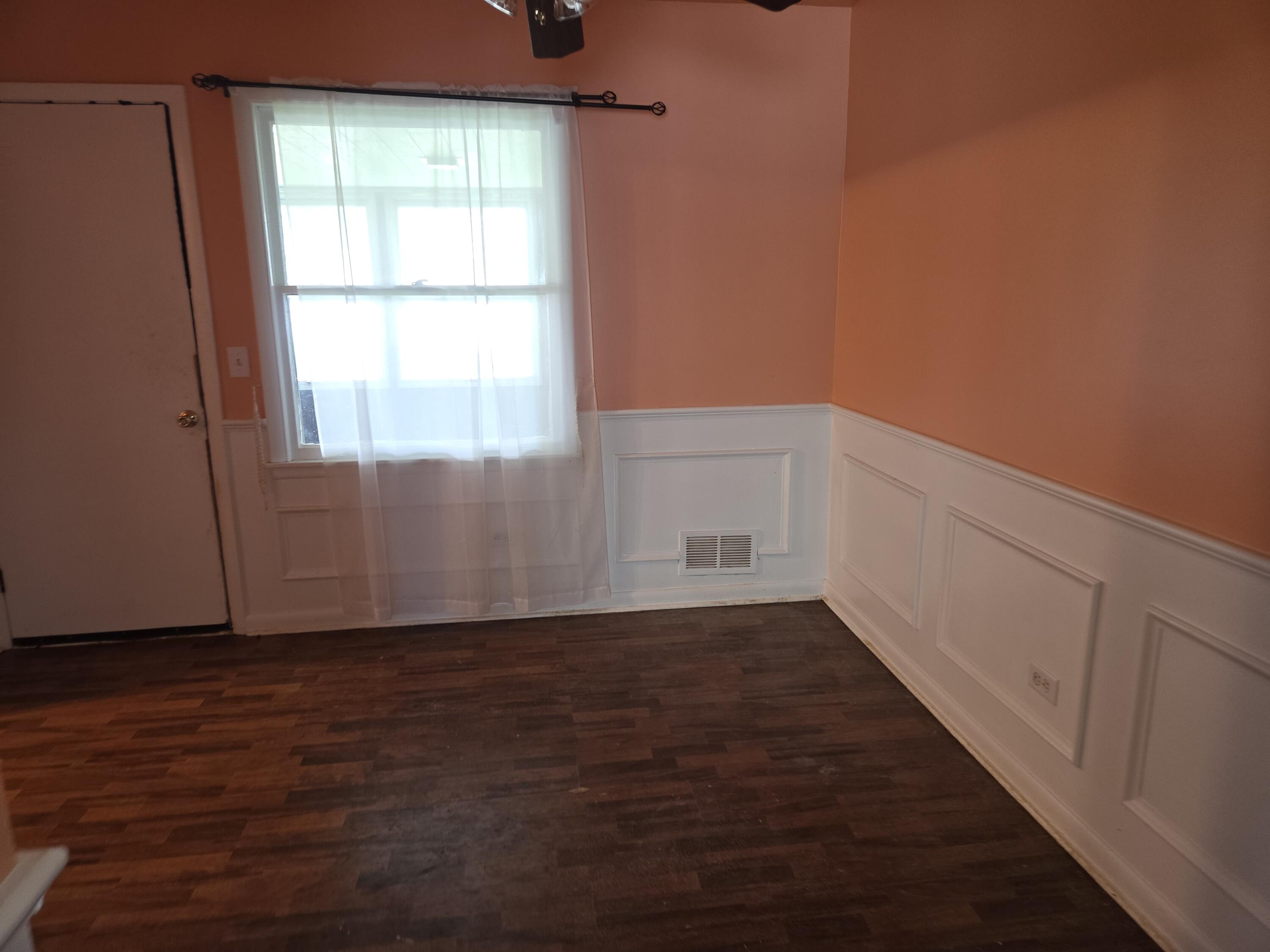2541 Lincoln Street, Highland, IN 46322; Image #4