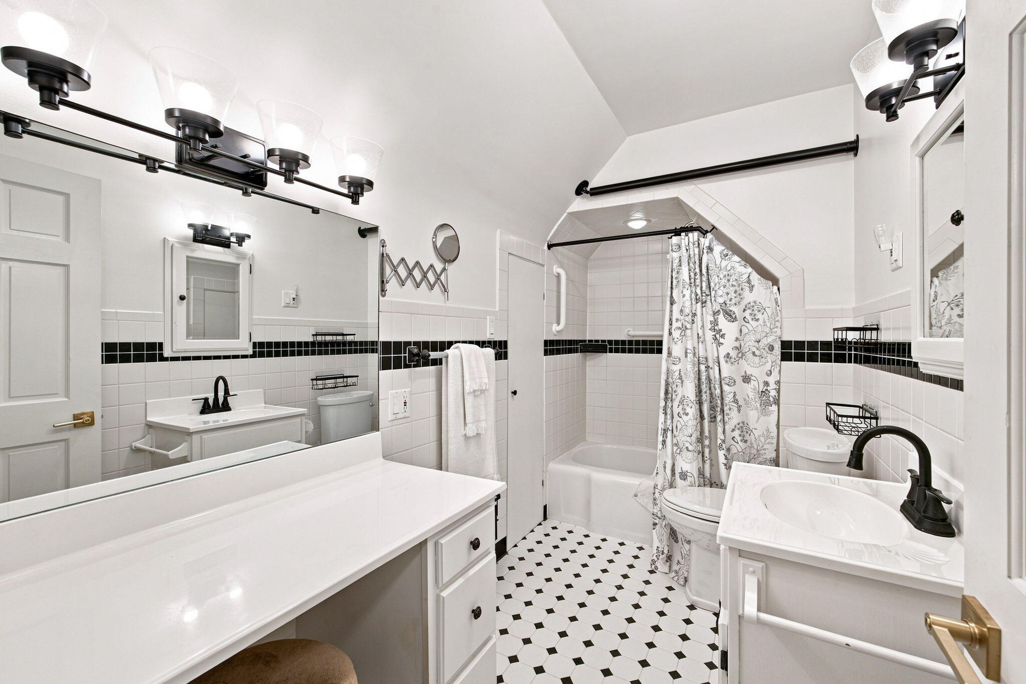 827 W Clark Street, Rensselaer, IN 47978; Image #42
