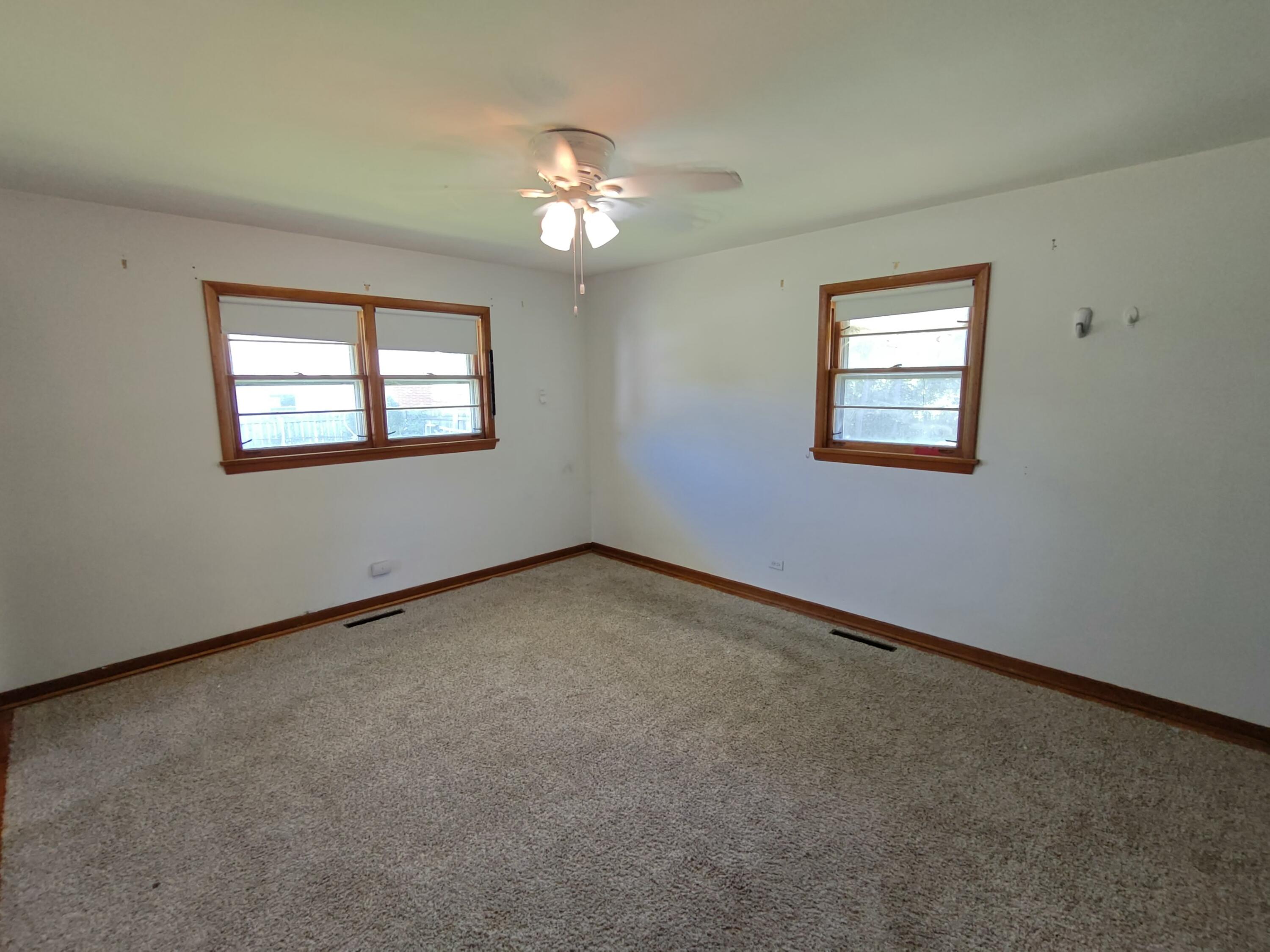 430 E 54th Avenue, Merrillville, IN 46410; Image #11
