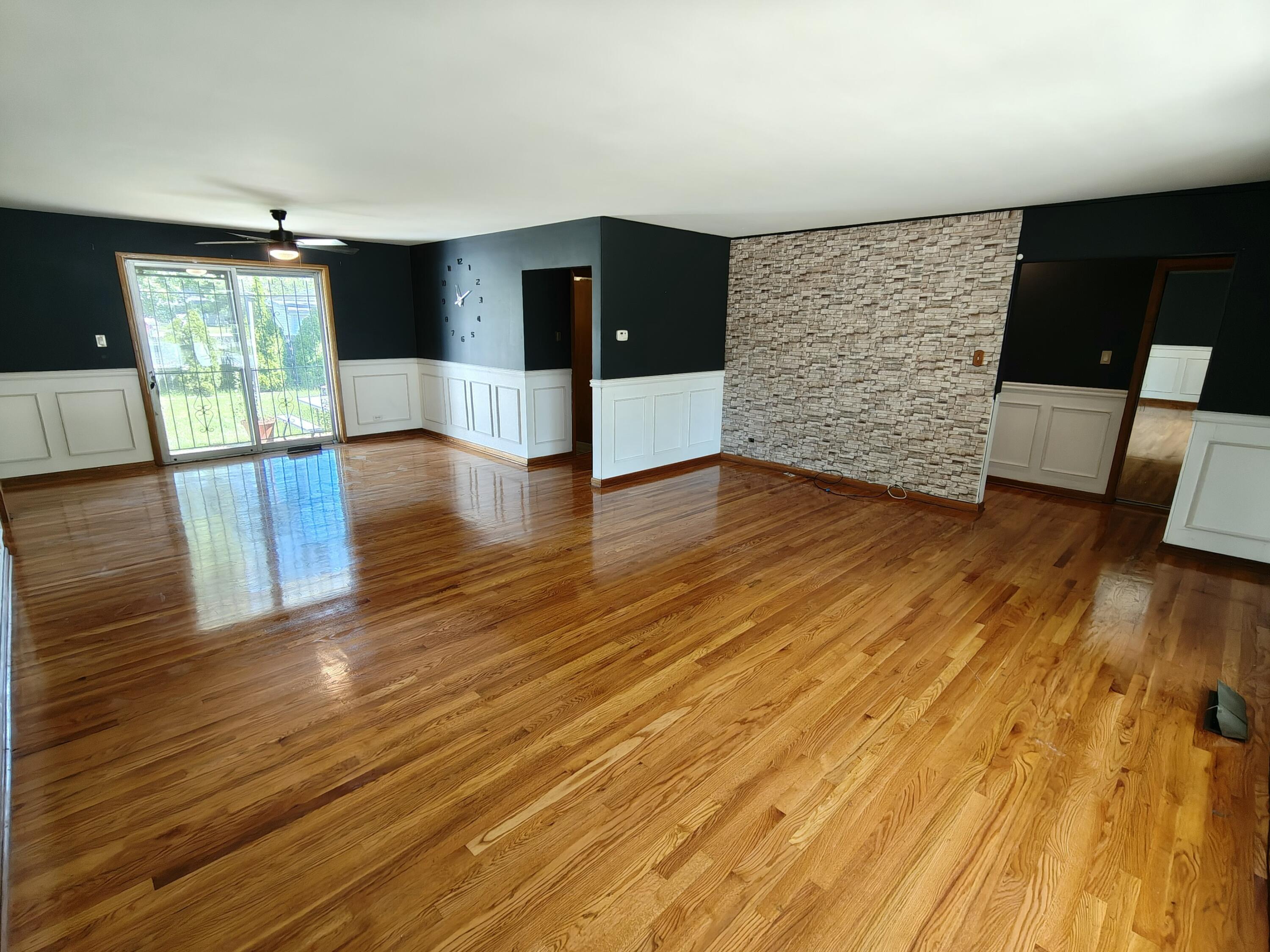 430 E 54th Avenue, Merrillville, IN 46410; Image #4