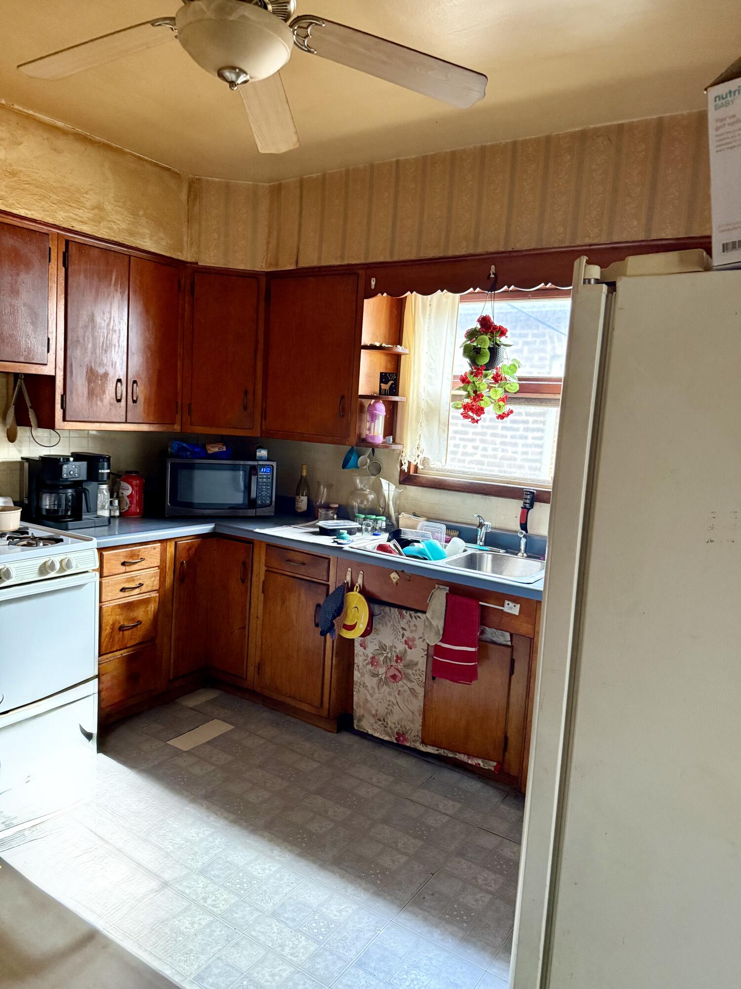 2739 New York Avenue, Whiting, IN 46394; Image #14