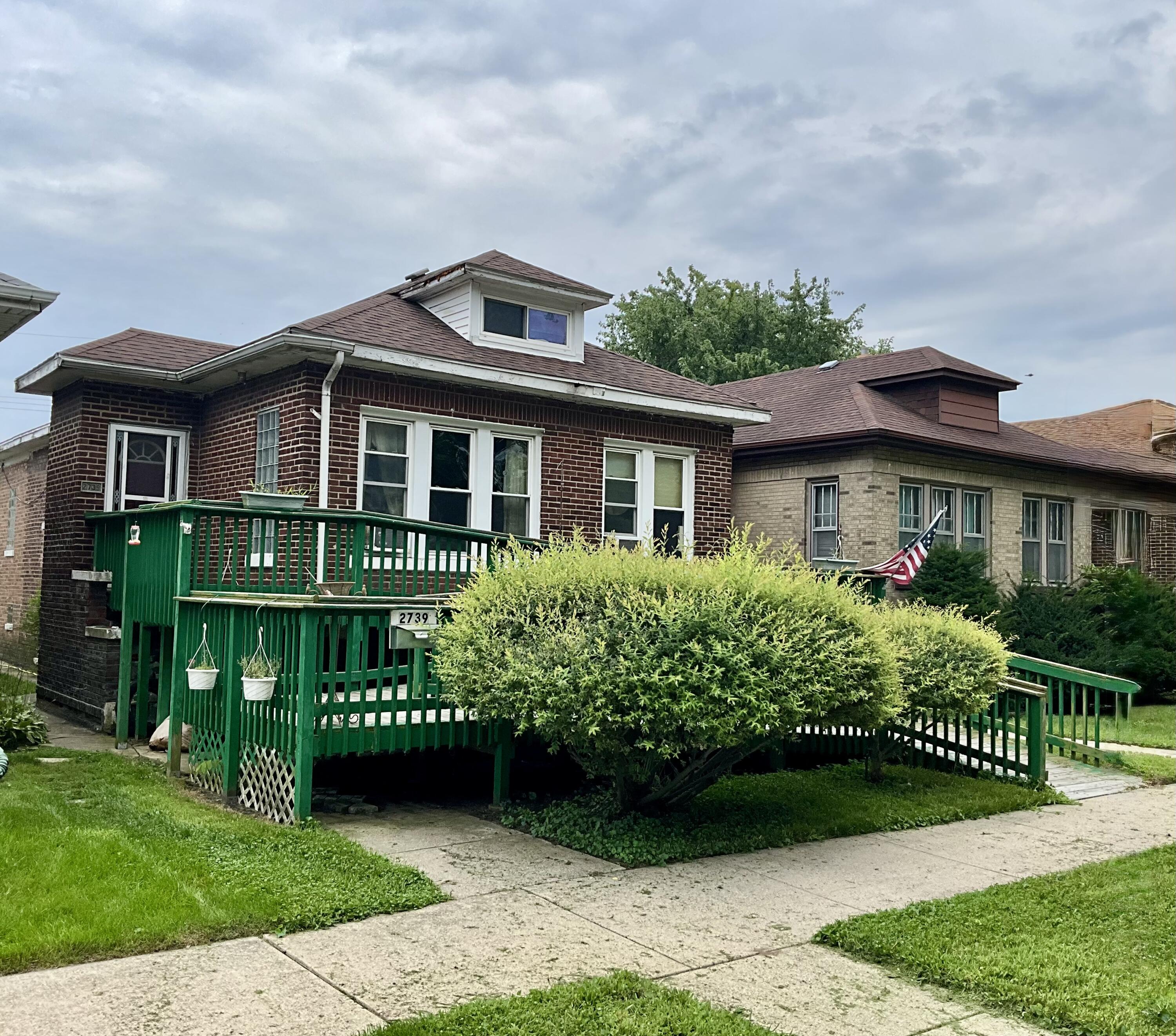 2739 New York Avenue, Whiting, IN 46394; Image #2
