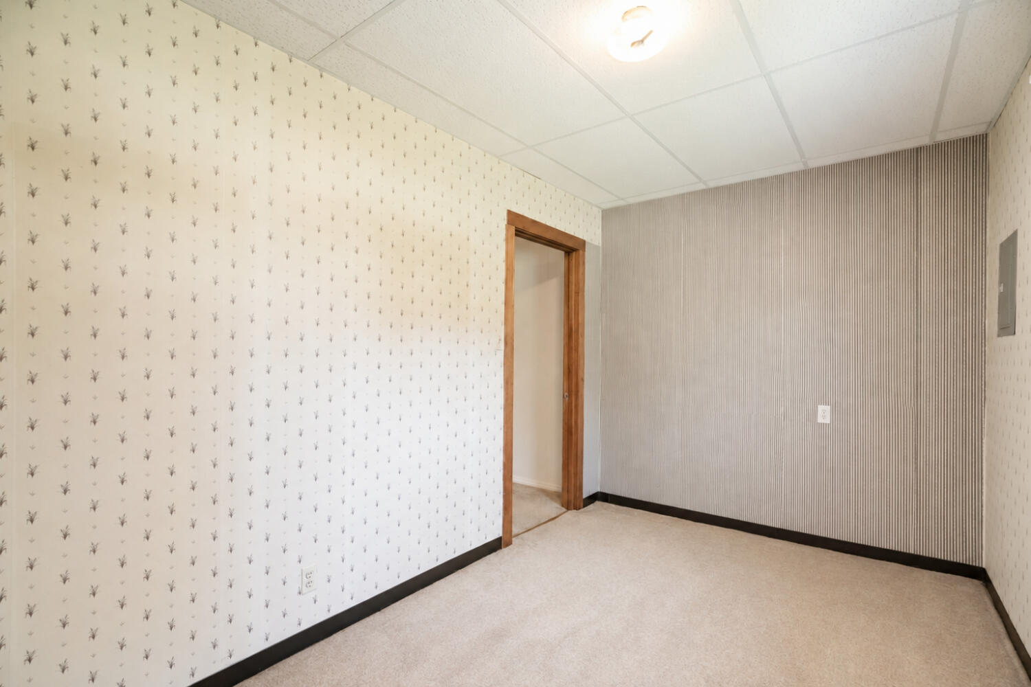 11477 N 250 W, Sumava Resorts, IN 46379; Image #17