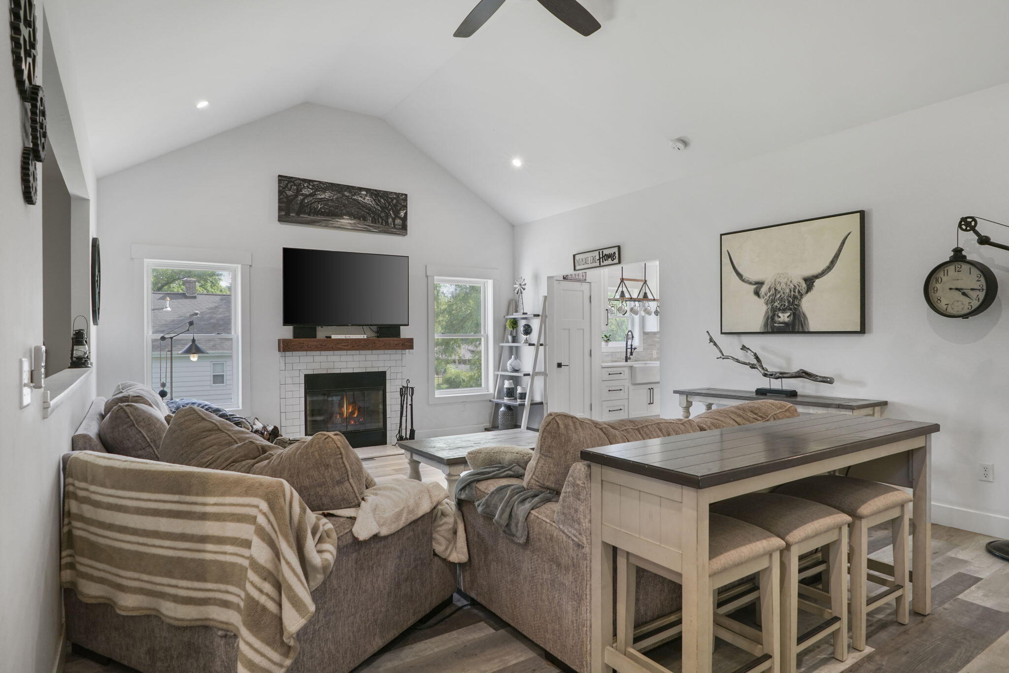 1305 Roosevelt Road, Valparaiso, IN 46383; Image #2
