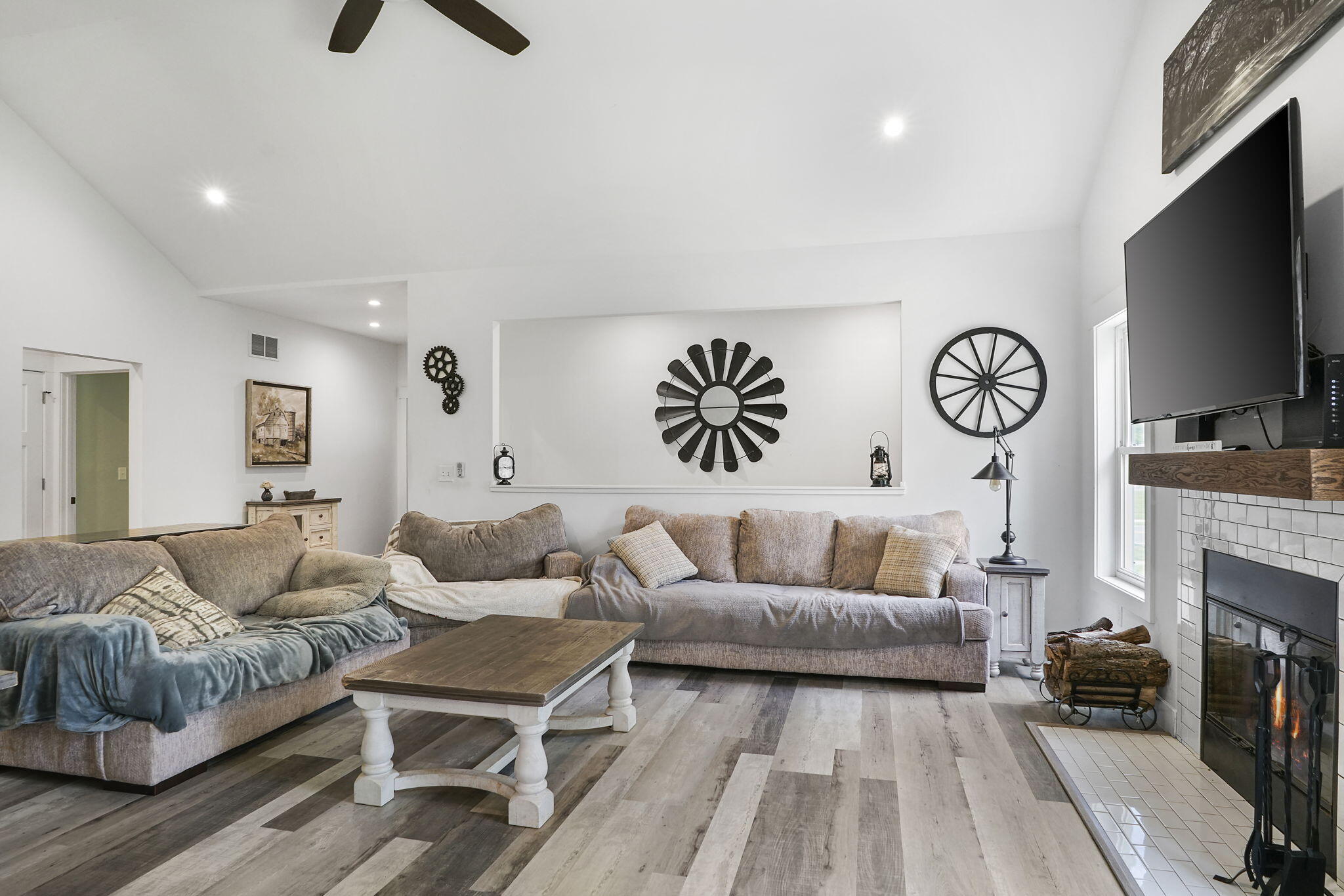 1305 Roosevelt Road, Valparaiso, IN 46383; Image #3