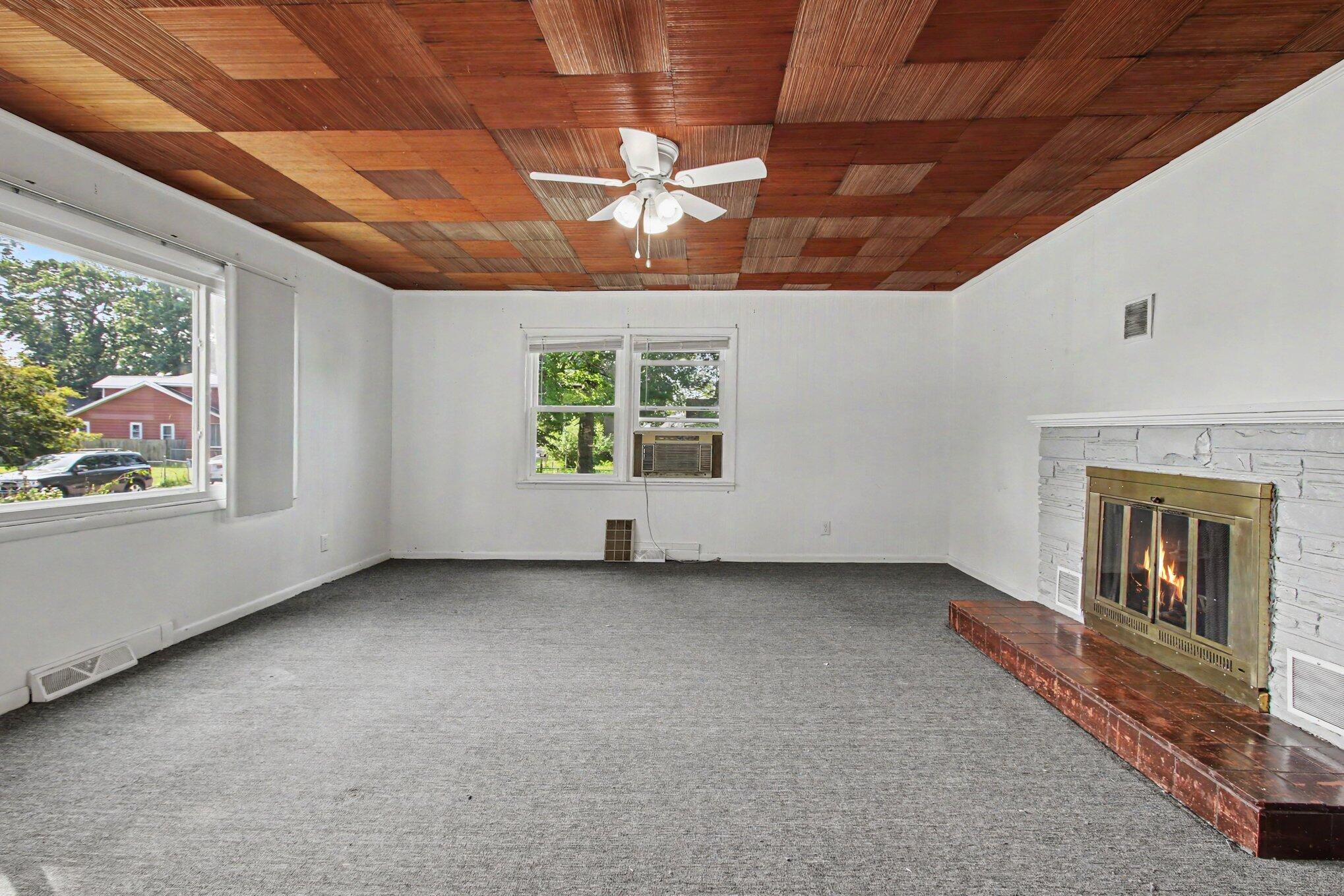 626 Gladys Street, Michigan City, IN 46360; Image #7