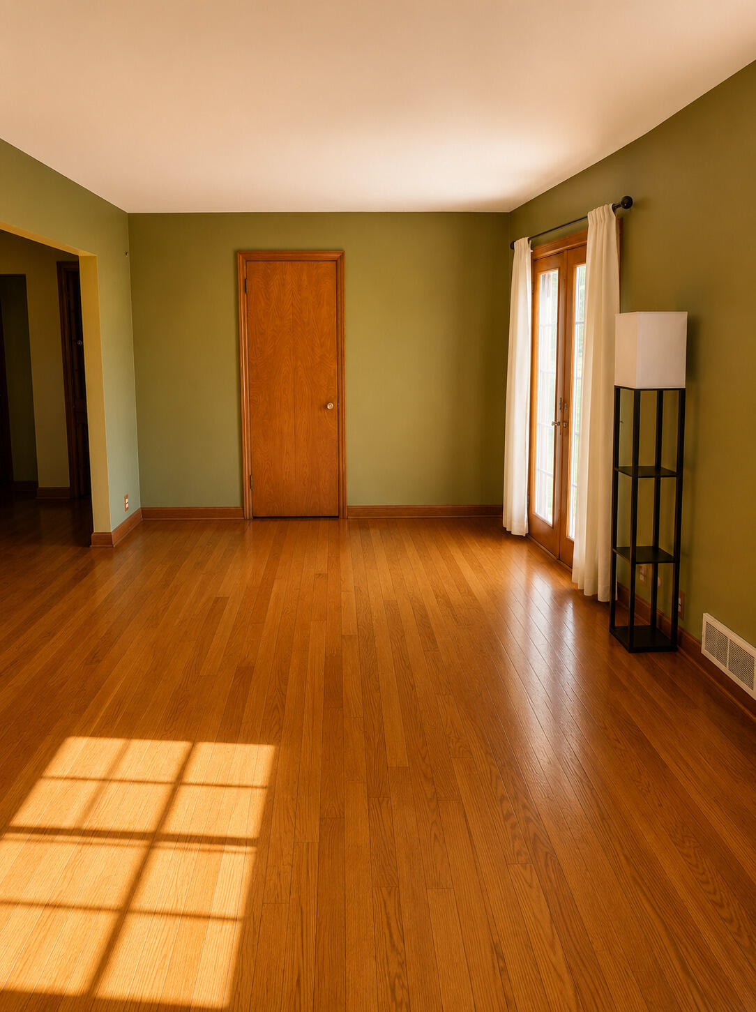 605 W Montgomery Street, Francesville, IN 47946; Image #23